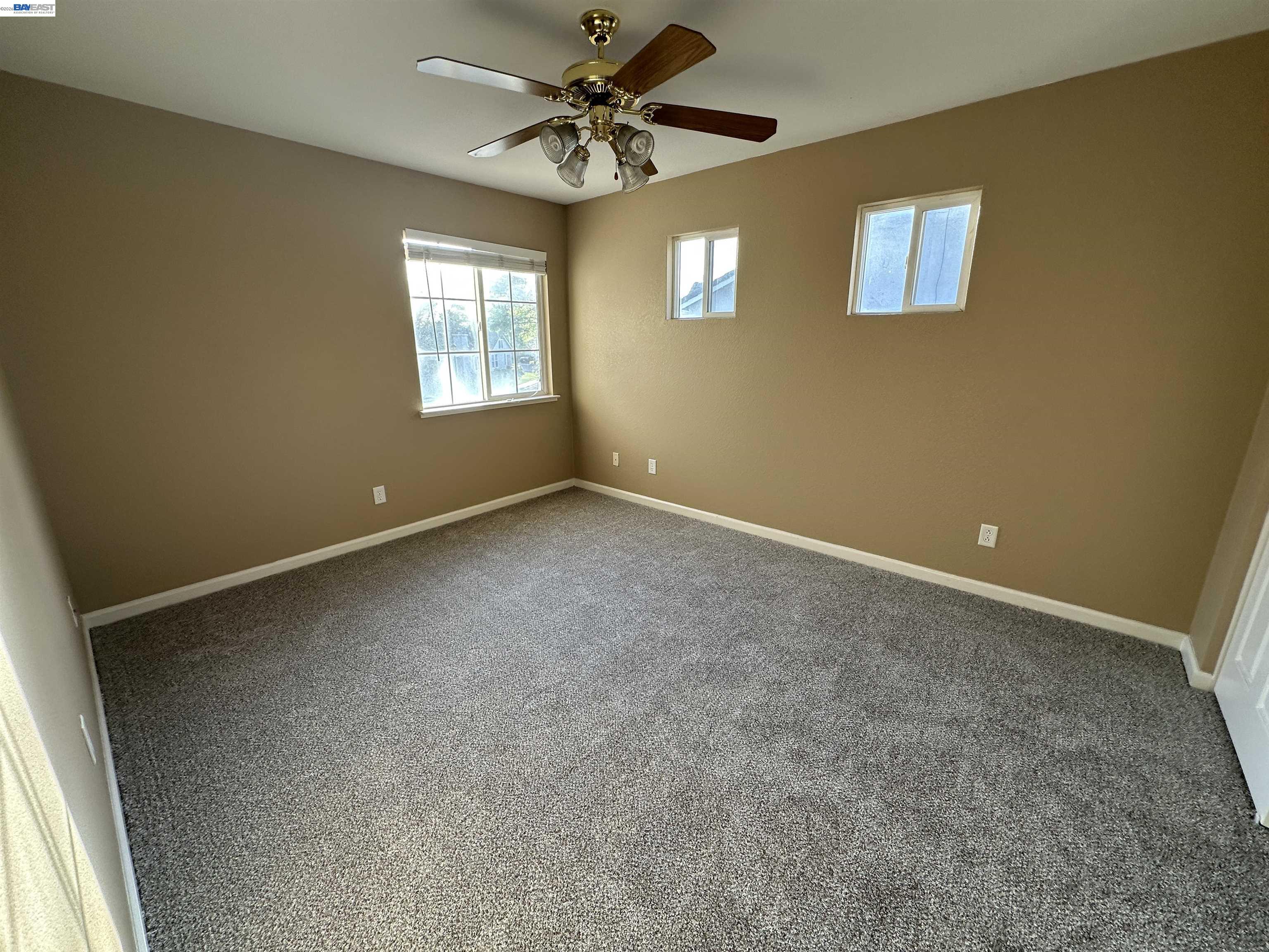 Detail Gallery Image 19 of 25 For 4111 Riverbrook Ct, Stockton,  CA 95219 - 5 Beds | 4 Baths