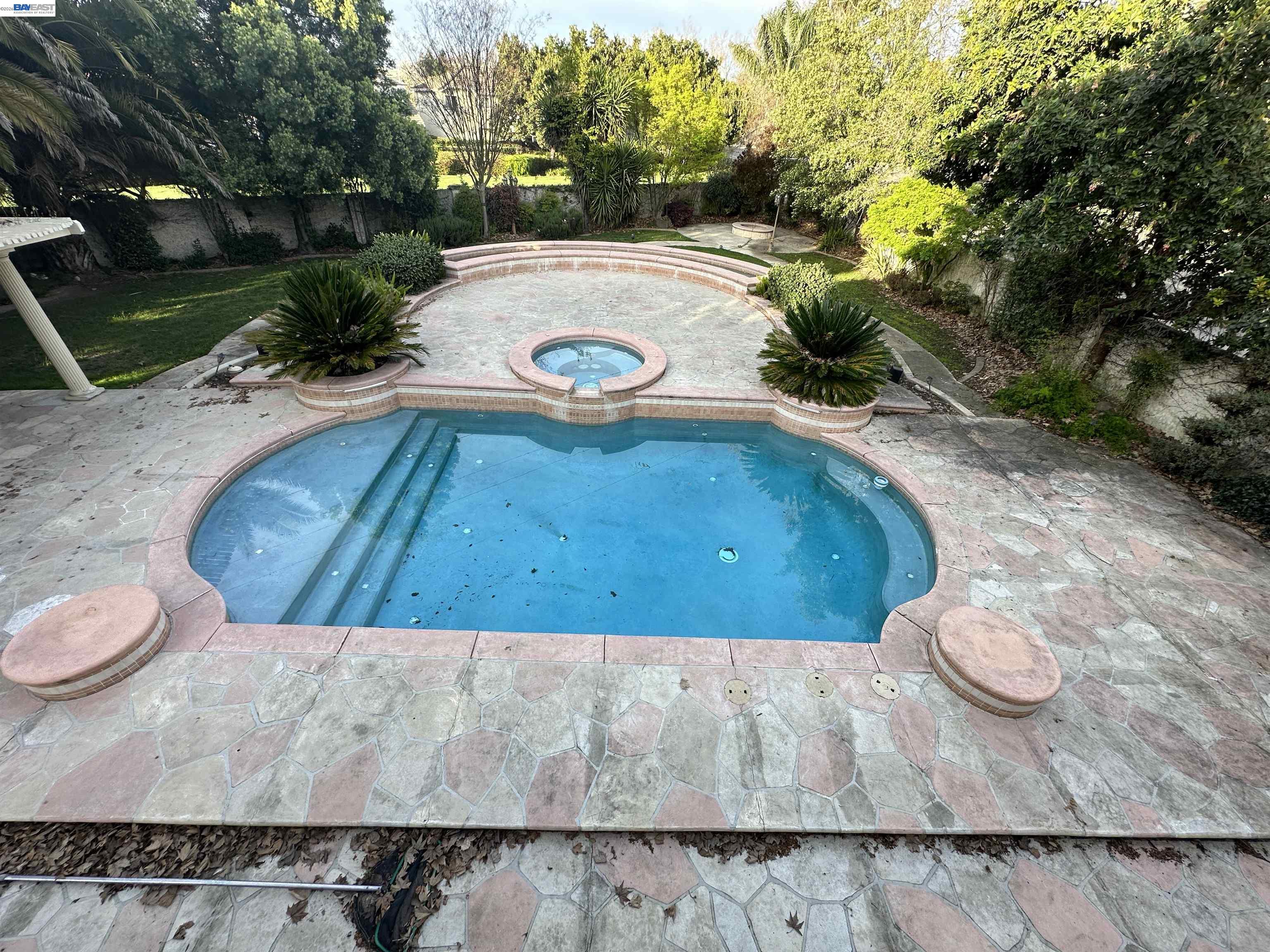 Detail Gallery Image 3 of 25 For 4111 Riverbrook Ct, Stockton,  CA 95219 - 5 Beds | 4 Baths