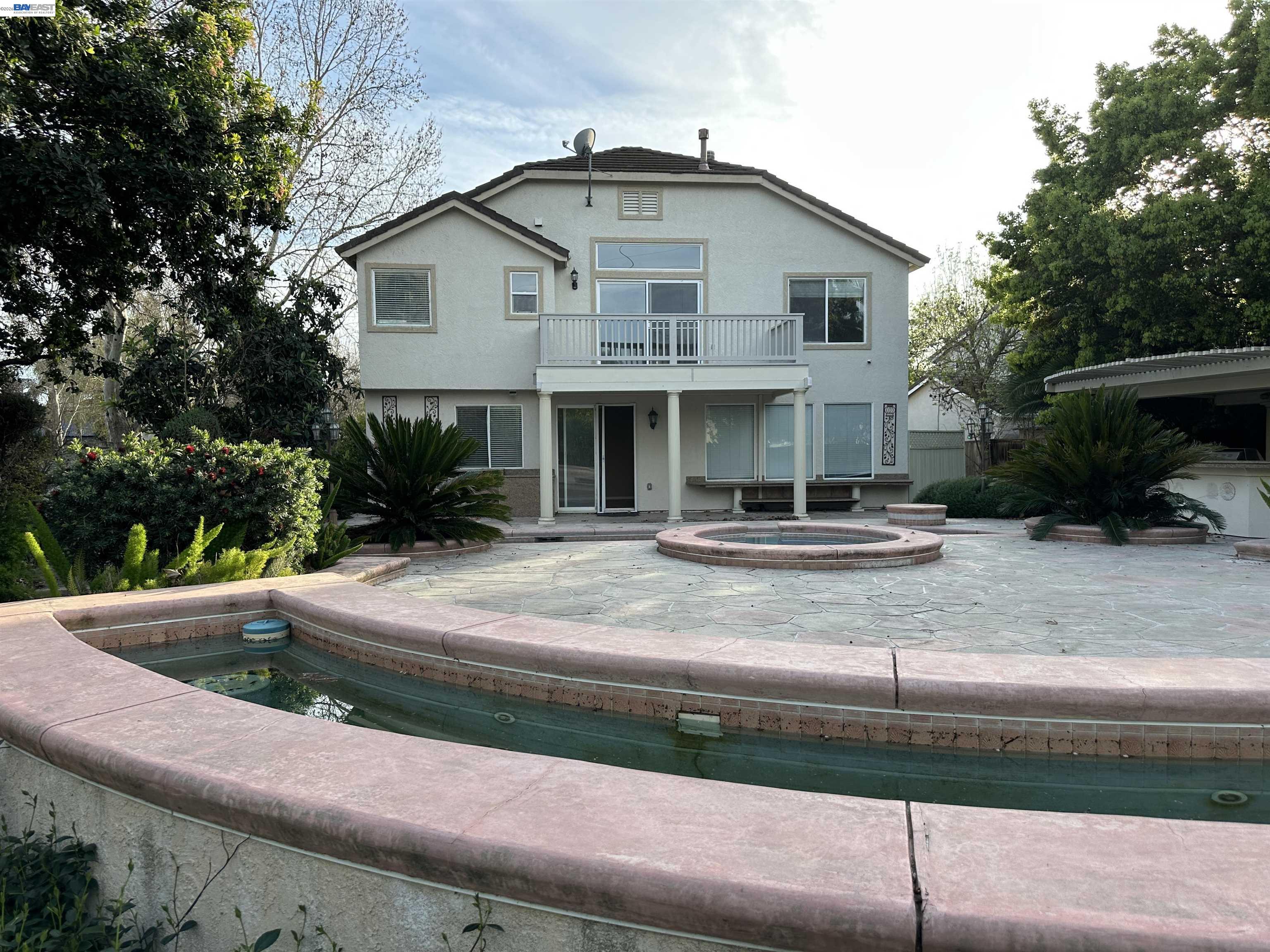 Detail Gallery Image 5 of 25 For 4111 Riverbrook Ct, Stockton,  CA 95219 - 5 Beds | 4 Baths