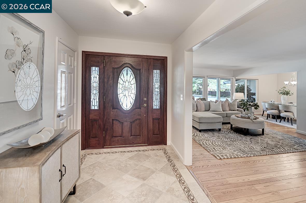 Detail Gallery Image 4 of 60 For 2253 Belford Dr, Walnut Creek,  CA 94598 - 4 Beds | 2 Baths