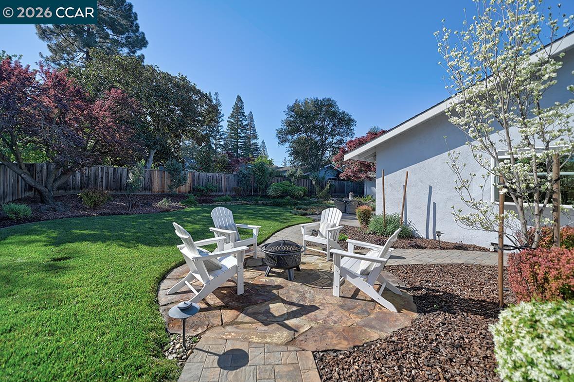 Detail Gallery Image 33 of 60 For 2253 Belford Dr, Walnut Creek,  CA 94598 - 4 Beds | 2 Baths