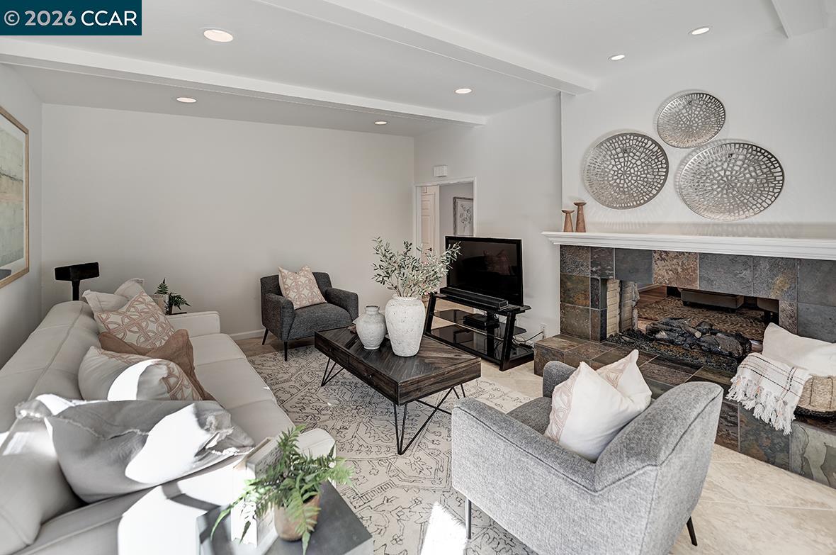 Detail Gallery Image 36 of 60 For 2253 Belford Dr, Walnut Creek,  CA 94598 - 4 Beds | 2 Baths