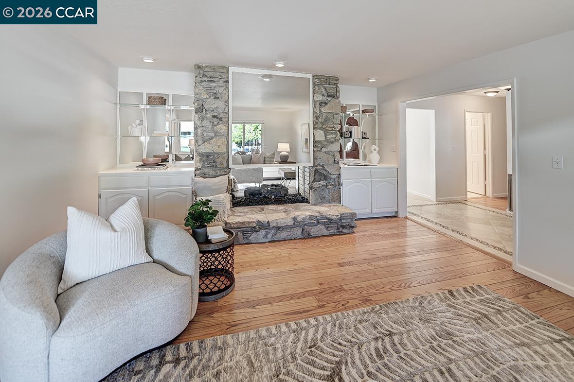 Detail Gallery Image 8 of 60 For 2253 Belford Dr, Walnut Creek,  CA 94598 - 4 Beds | 2 Baths