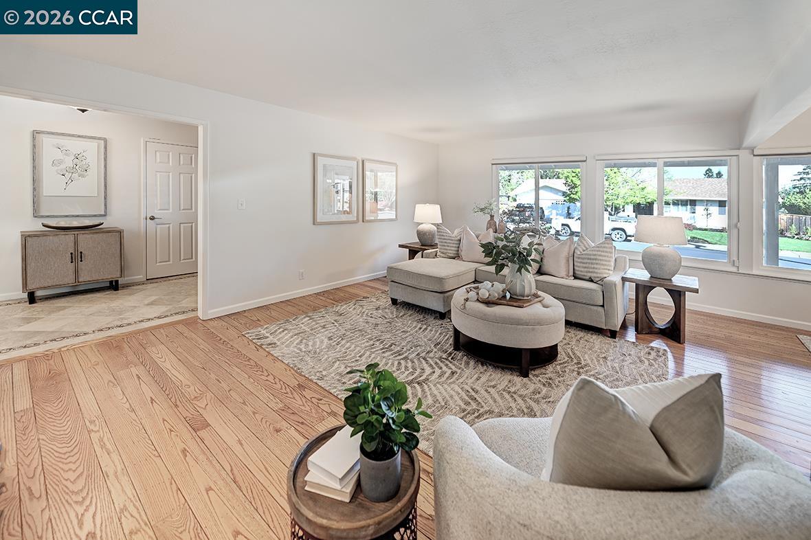 Detail Gallery Image 9 of 60 For 2253 Belford Dr, Walnut Creek,  CA 94598 - 4 Beds | 2 Baths