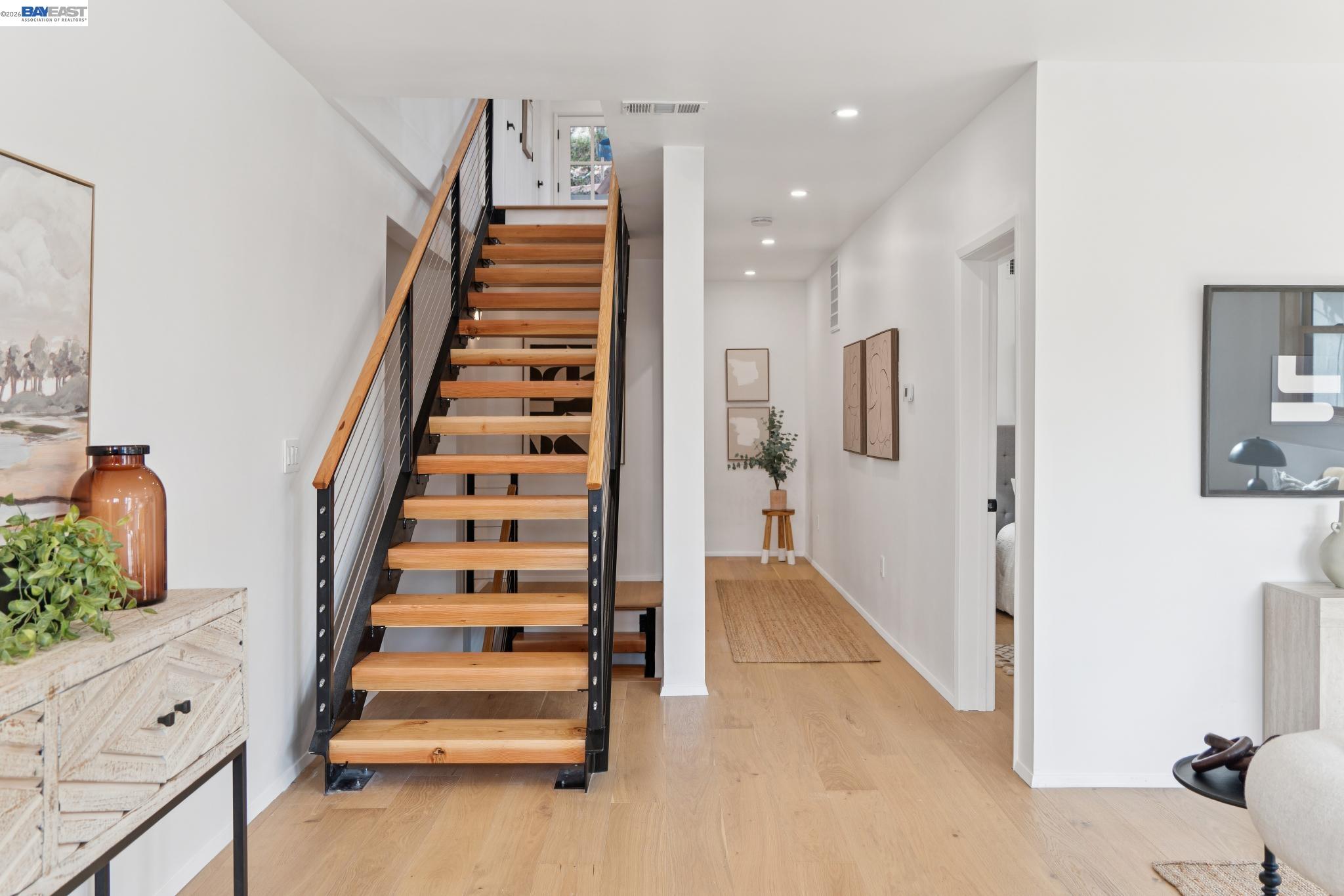 Detail Gallery Image 15 of 46 For 546 Weldon Ave, Oakland,  CA 94610 - 3 Beds | 3 Baths