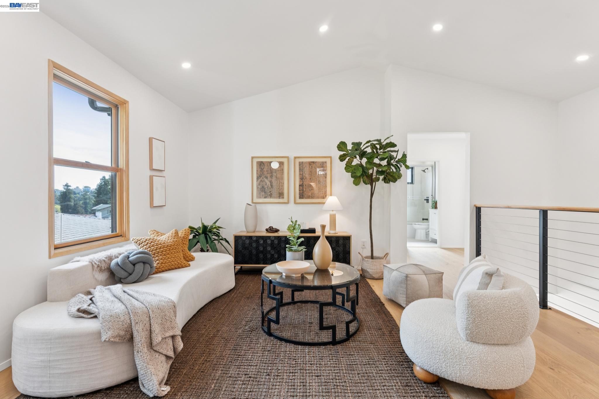 Detail Gallery Image 17 of 46 For 546 Weldon Ave, Oakland,  CA 94610 - 3 Beds | 3 Baths