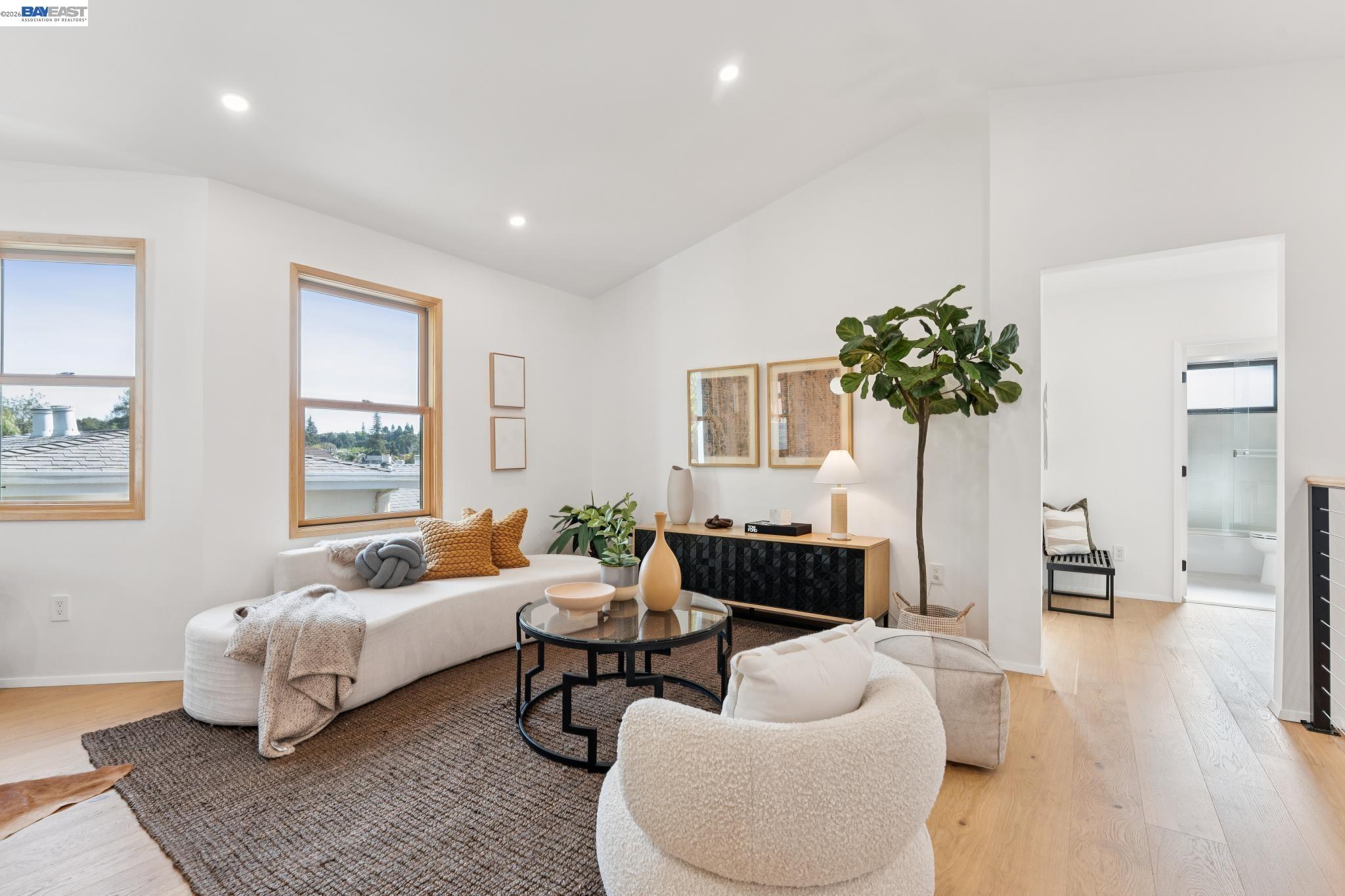 Detail Gallery Image 18 of 46 For 546 Weldon Ave, Oakland,  CA 94610 - 3 Beds | 3 Baths