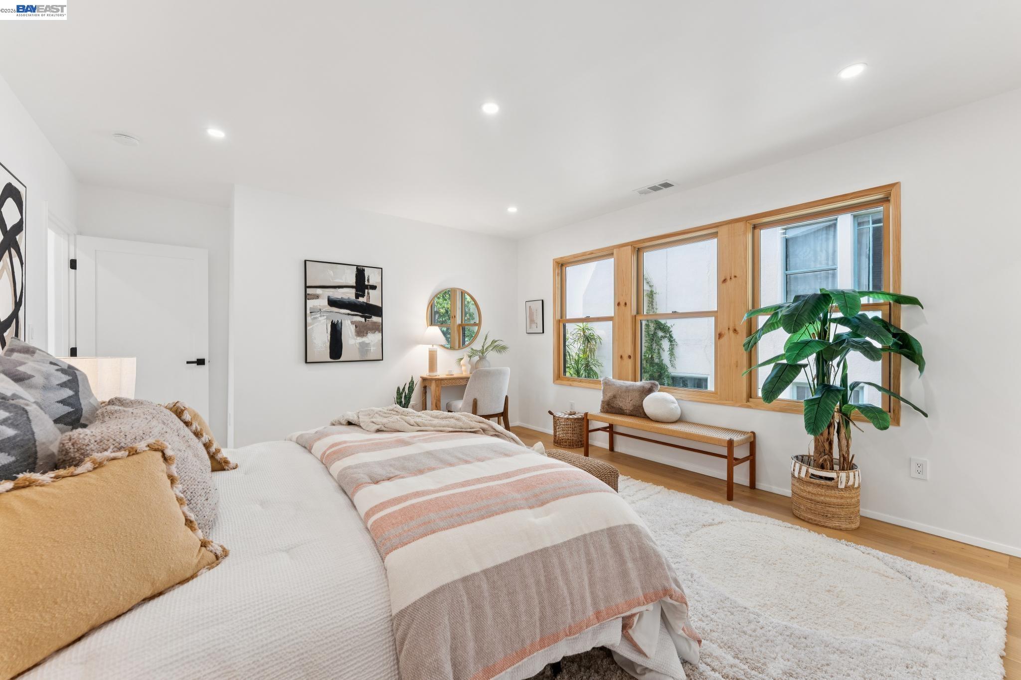 Detail Gallery Image 28 of 46 For 546 Weldon Ave, Oakland,  CA 94610 - 3 Beds | 3 Baths