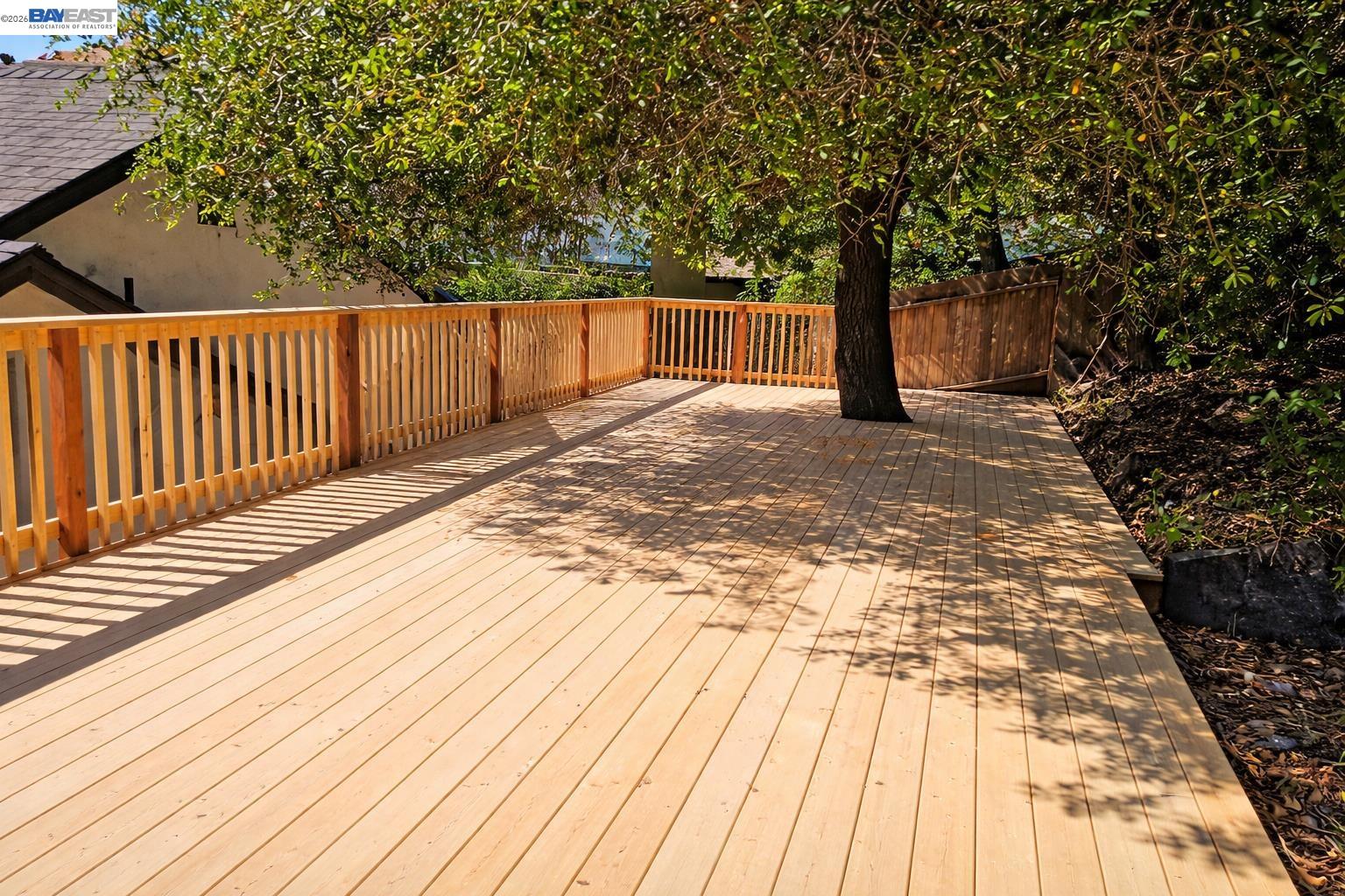 Detail Gallery Image 43 of 48 For 546 Weldon Ave, Oakland,  CA 94610 - 3 Beds | 3 Baths