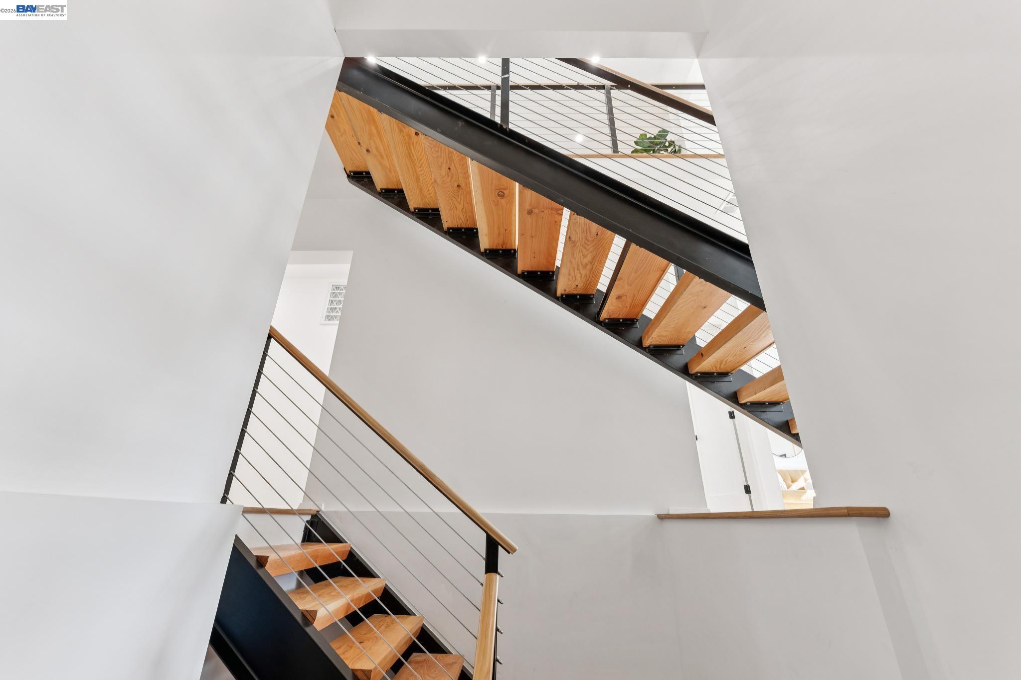 Detail Gallery Image 45 of 46 For 546 Weldon Ave, Oakland,  CA 94610 - 3 Beds | 3 Baths