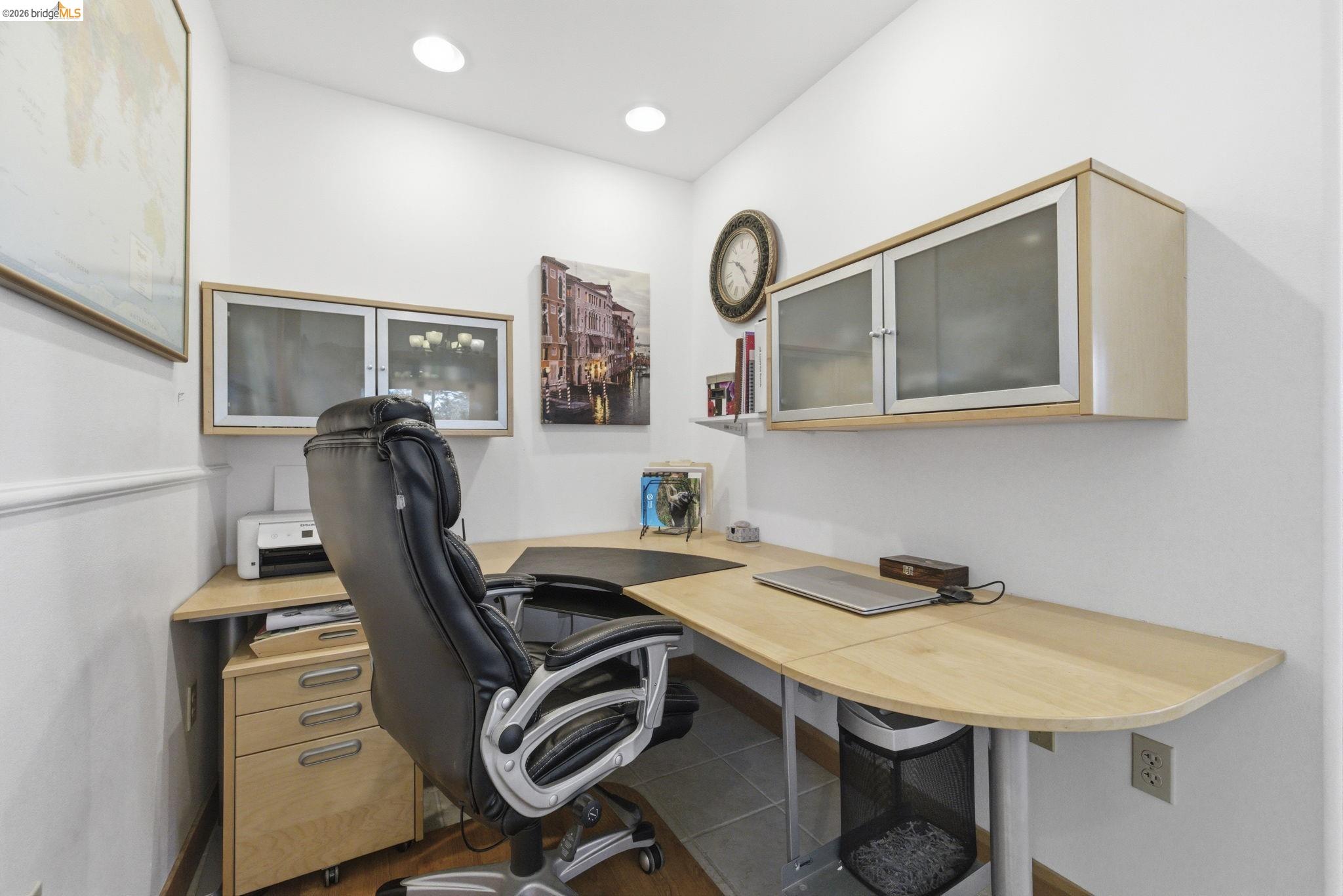 Detail Gallery Image 30 of 60 For 6064 Heron Dr., Coulterville,  CA 95311-9595 - 3 Beds | 3 Baths