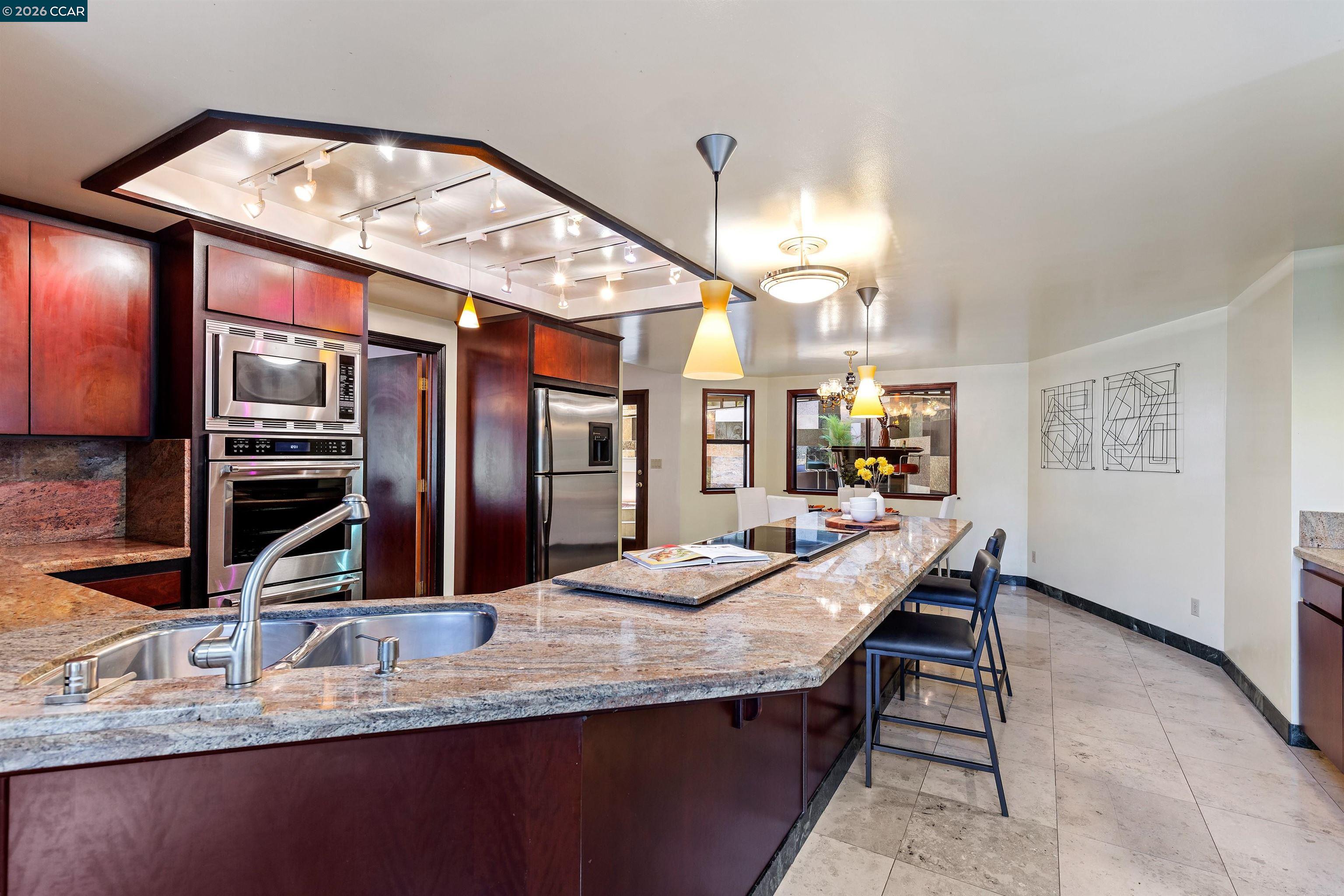 39 Mira Loma Rd, Orinda, CA, 94563