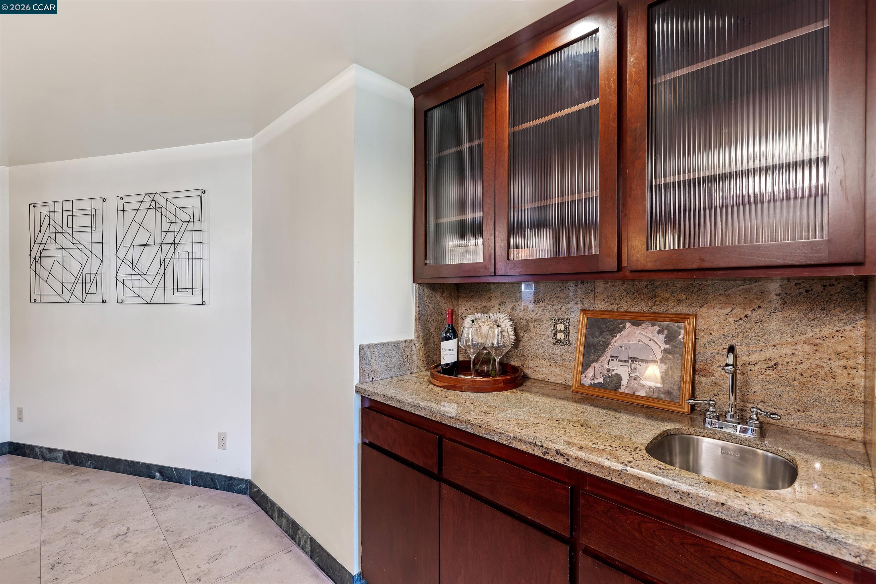 39 Mira Loma Rd, Orinda, CA, 94563