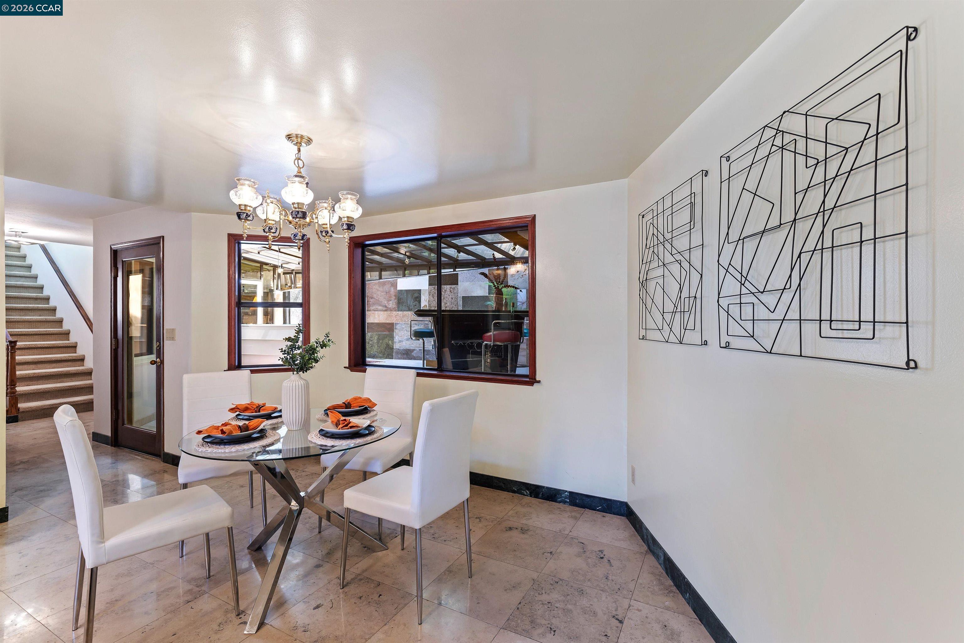 Detail Gallery Image 19 of 44 For 39 Mira Loma Rd, Orinda,  CA 94563 - 4 Beds | 3 Baths