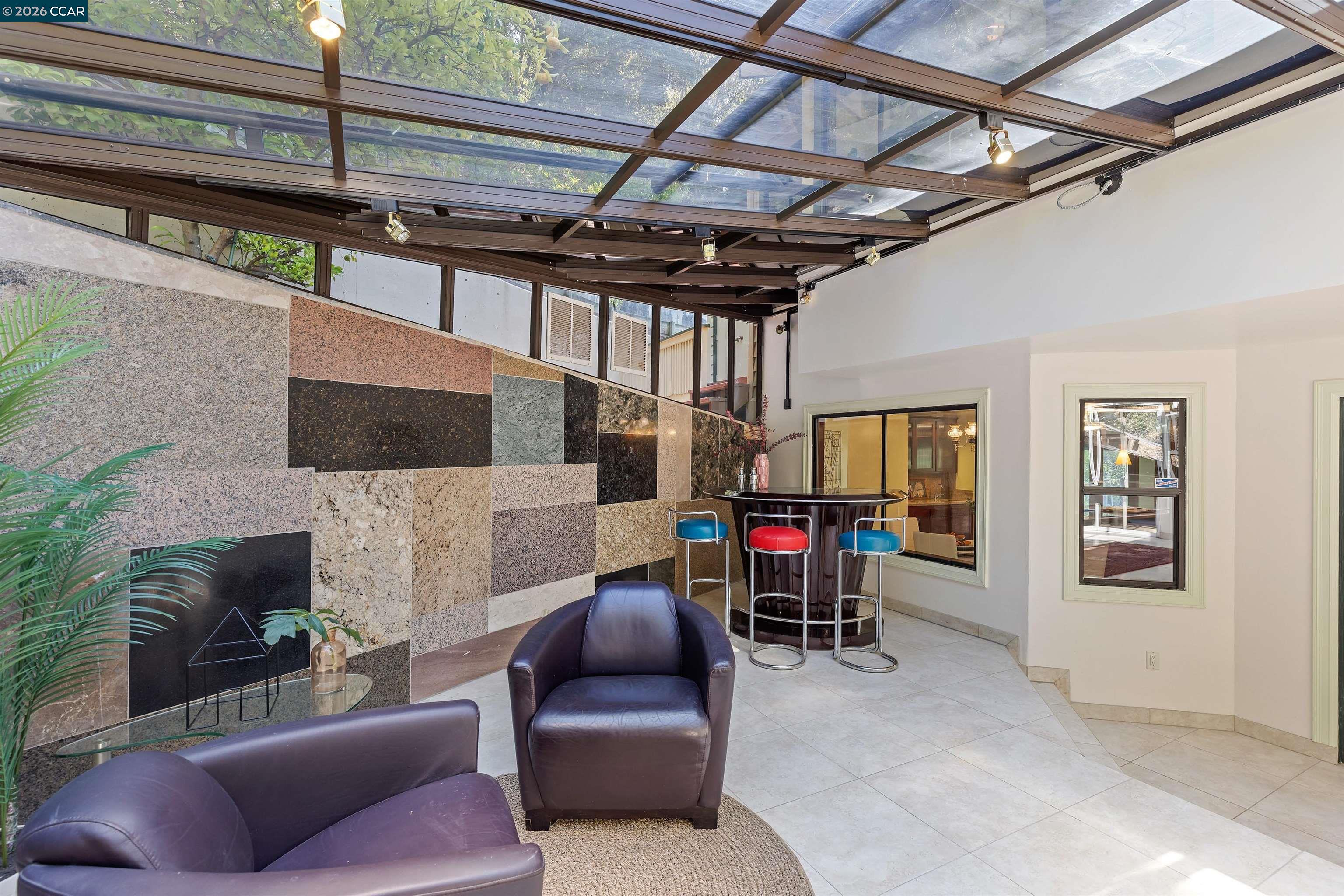 Detail Gallery Image 22 of 44 For 39 Mira Loma Rd, Orinda,  CA 94563 - 4 Beds | 3 Baths