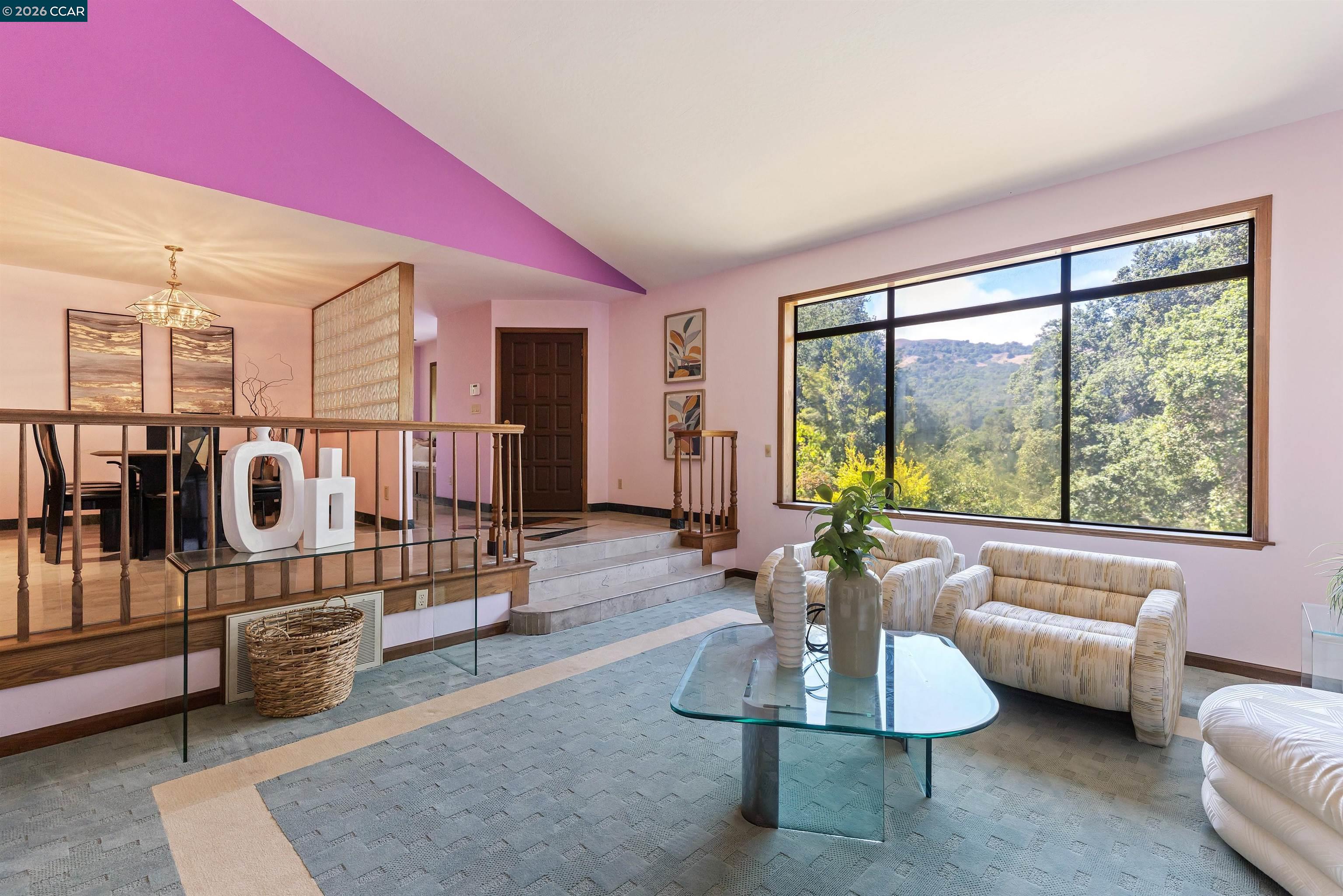 Detail Gallery Image 10 of 44 For 39 Mira Loma Rd, Orinda,  CA 94563 - 4 Beds | 3 Baths