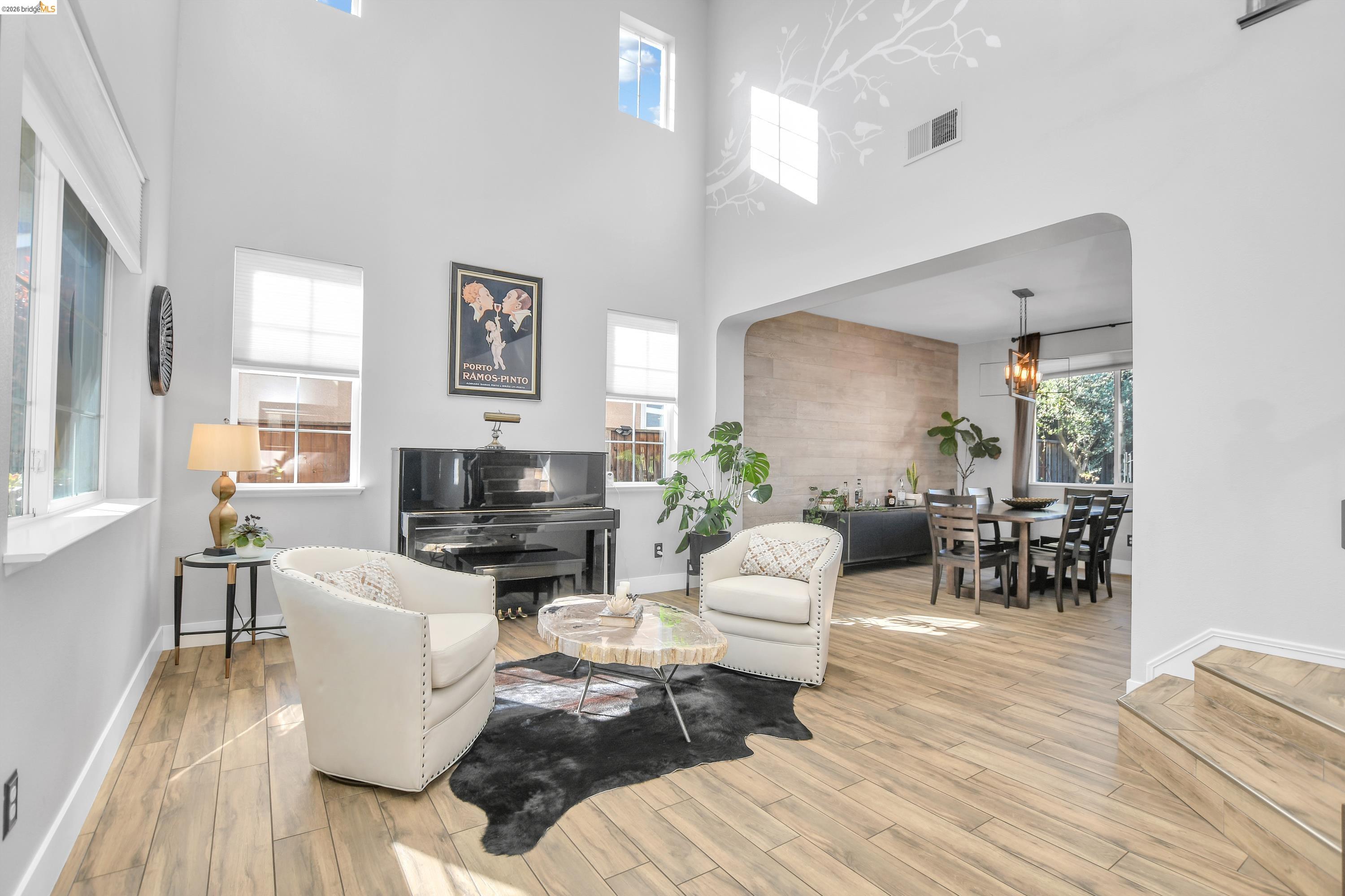 Front Image Thumbnail for EB41127412