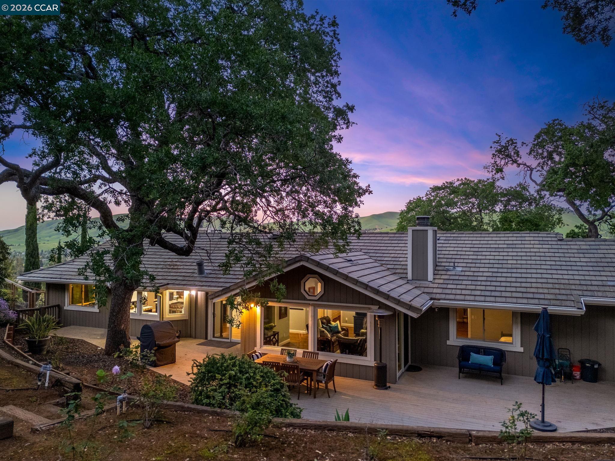 Detail Gallery Image 28 of 40 For 5795 Lewis Way, Concord,  CA 94521 - 4 Beds | 2 Baths