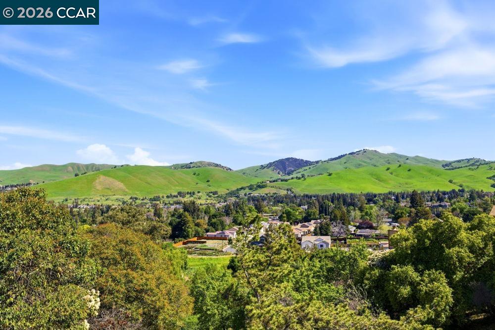 Detail Gallery Image 32 of 40 For 5795 Lewis Way, Concord,  CA 94521 - 4 Beds | 2 Baths