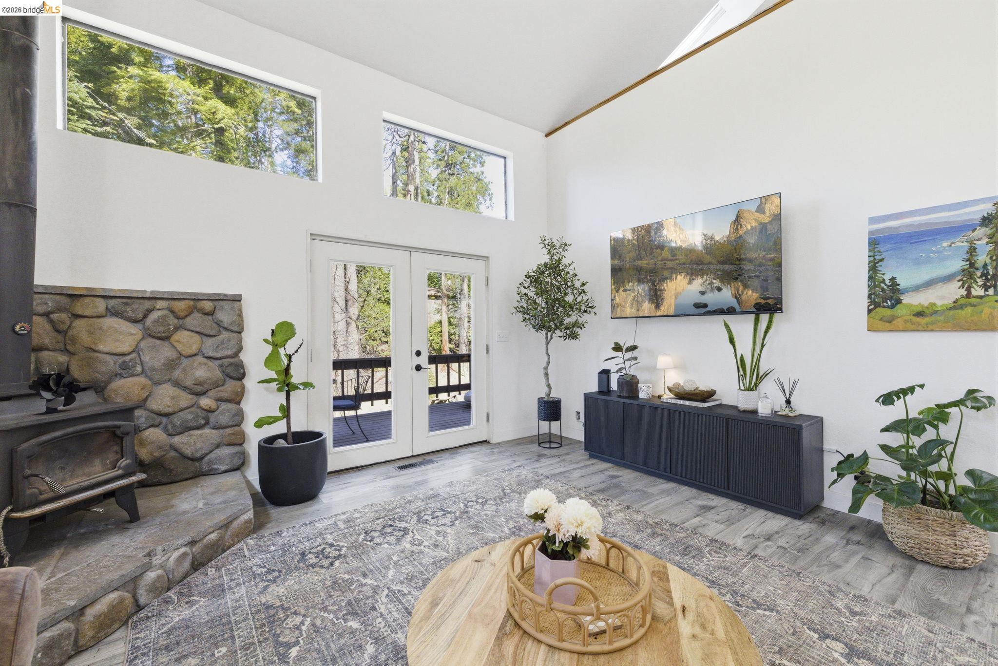 Detail Gallery Image 17 of 40 For 19565 Wanita Ln, Twain Harte,  CA 95383 - 3 Beds | 2 Baths