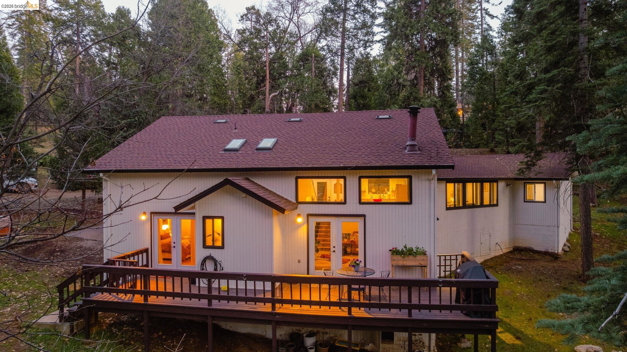 Detail Gallery Image 4 of 40 For 19565 Wanita Ln, Twain Harte,  CA 95383 - 3 Beds | 2 Baths