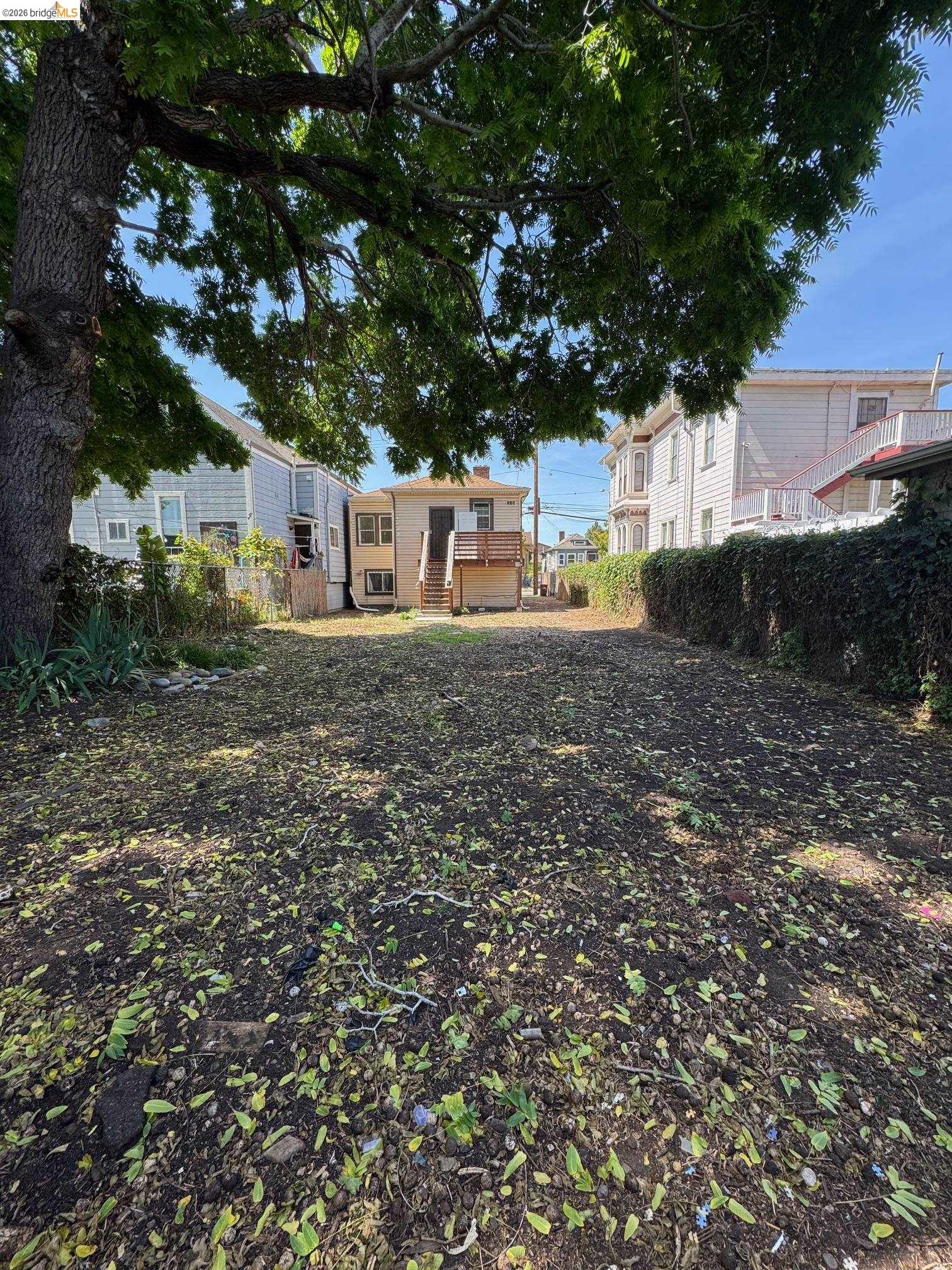 Detail Gallery Image 14 of 15 For 1626 12th St, Oakland,  CA 94607 - – Beds | – Baths