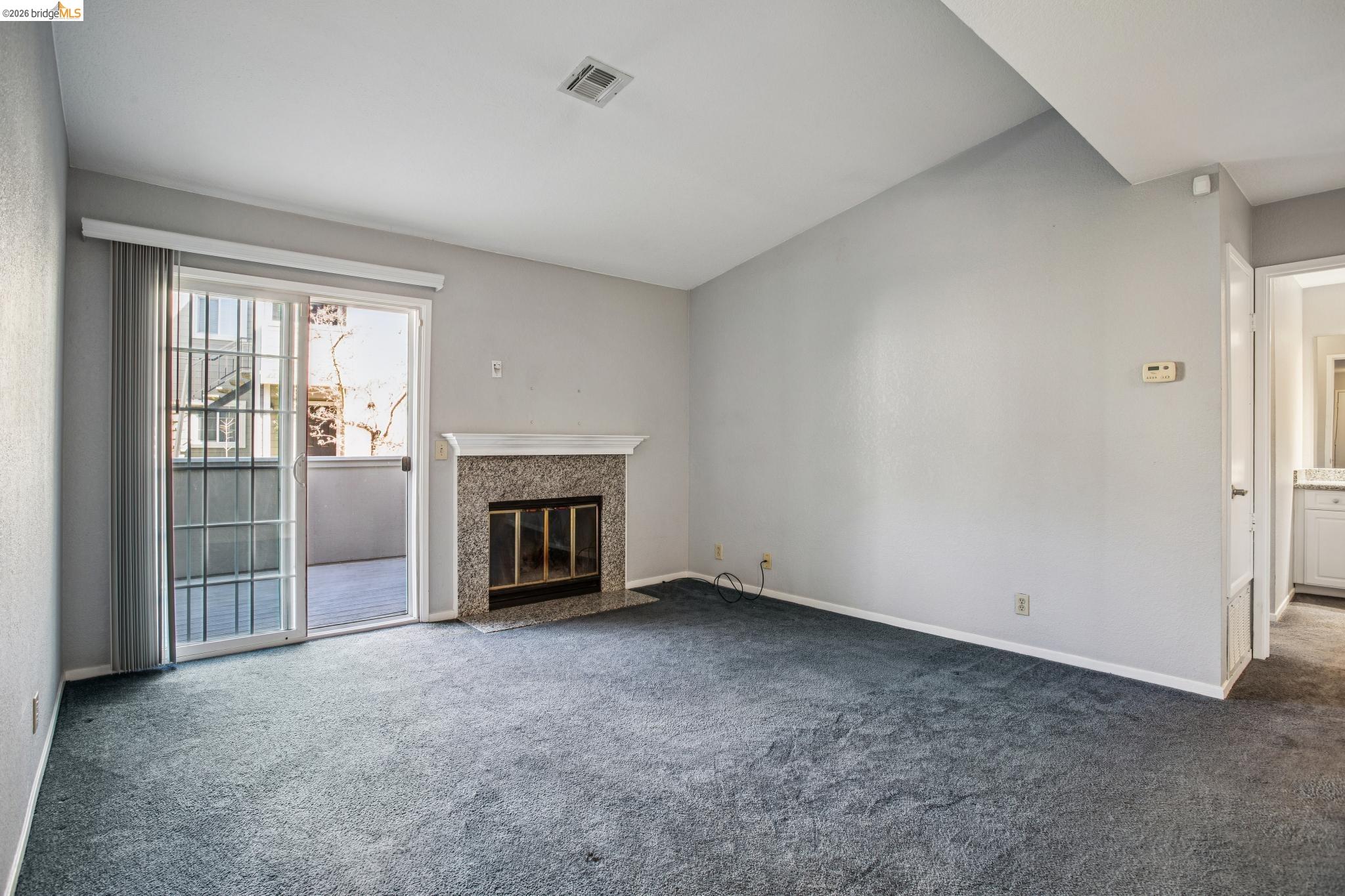 Photo #8: 41127423 Listing: Photo #8