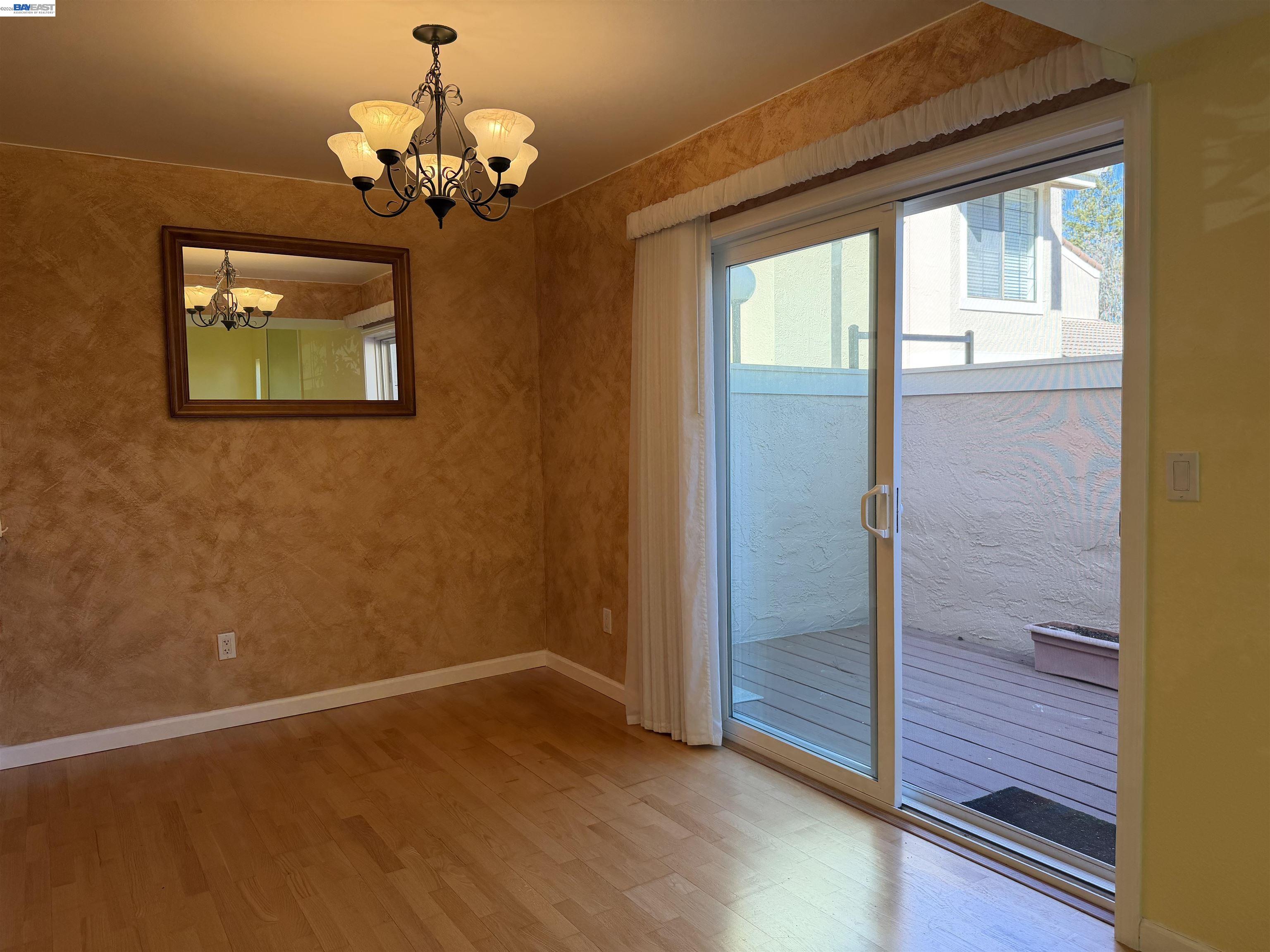 Detail Gallery Image 14 of 48 For 685 Palomino Dr #D,  Pleasanton,  CA 94566 - 2 Beds | 2 Baths