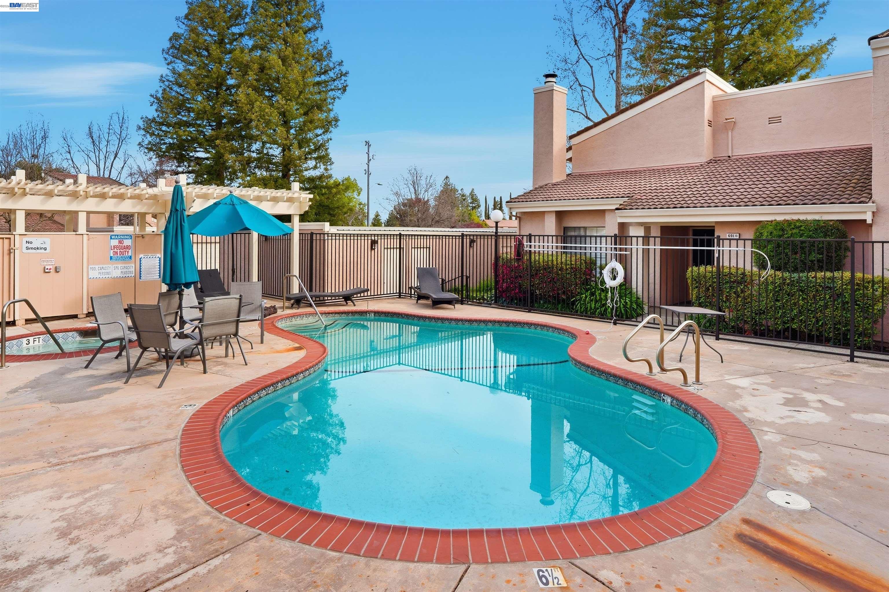 Detail Gallery Image 46 of 48 For 685 Palomino Dr #D,  Pleasanton,  CA 94566 - 2 Beds | 2 Baths