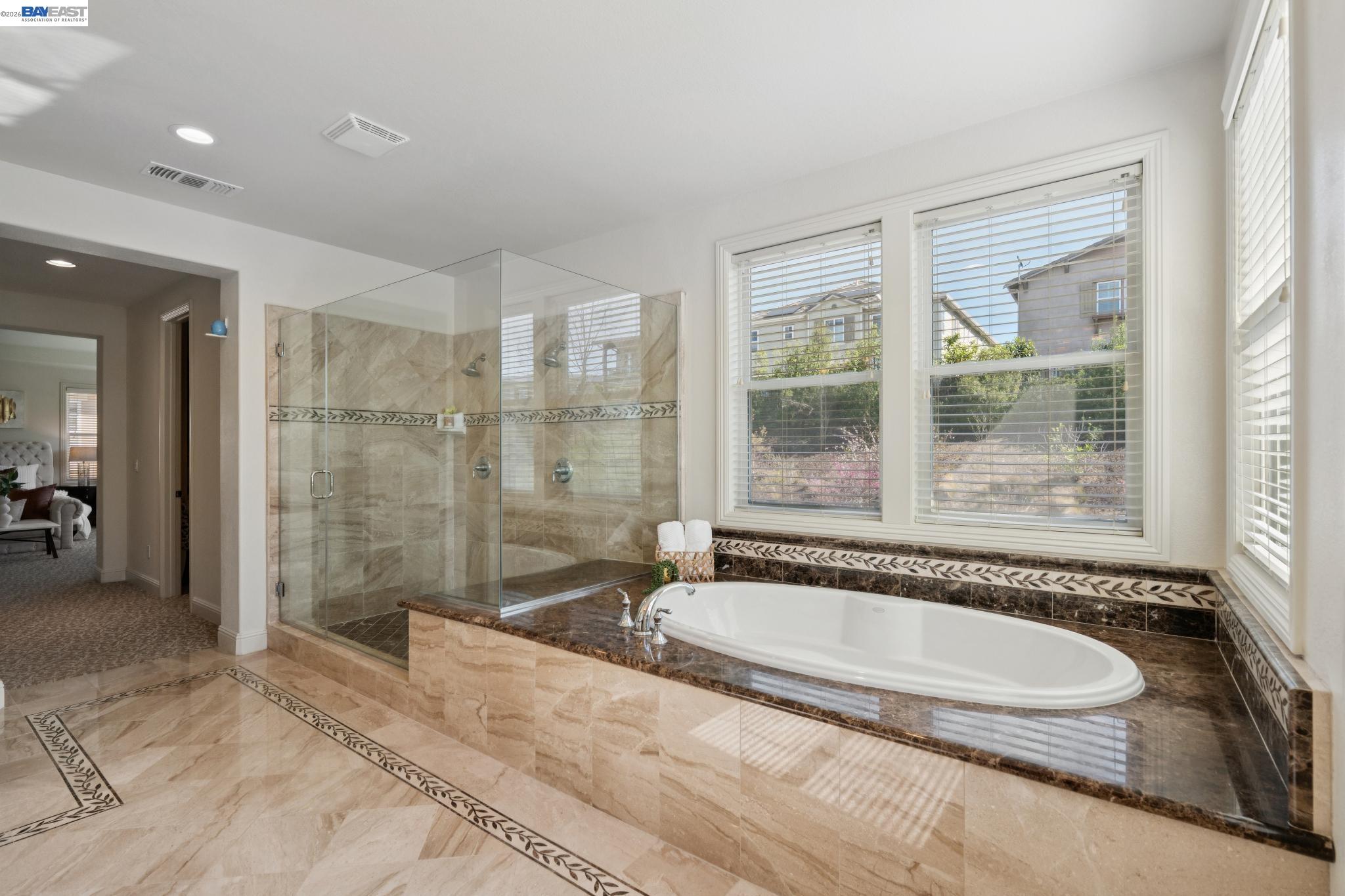 Detail Gallery Image 26 of 57 For 130 Arundel Dr, Hayward,  CA 94542 - 4 Beds | 3/1 Baths