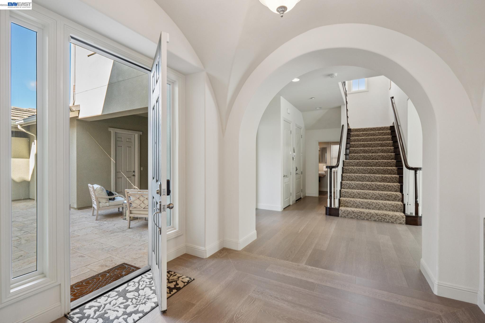 Detail Gallery Image 5 of 57 For 130 Arundel Dr, Hayward,  CA 94542 - 4 Beds | 3/1 Baths