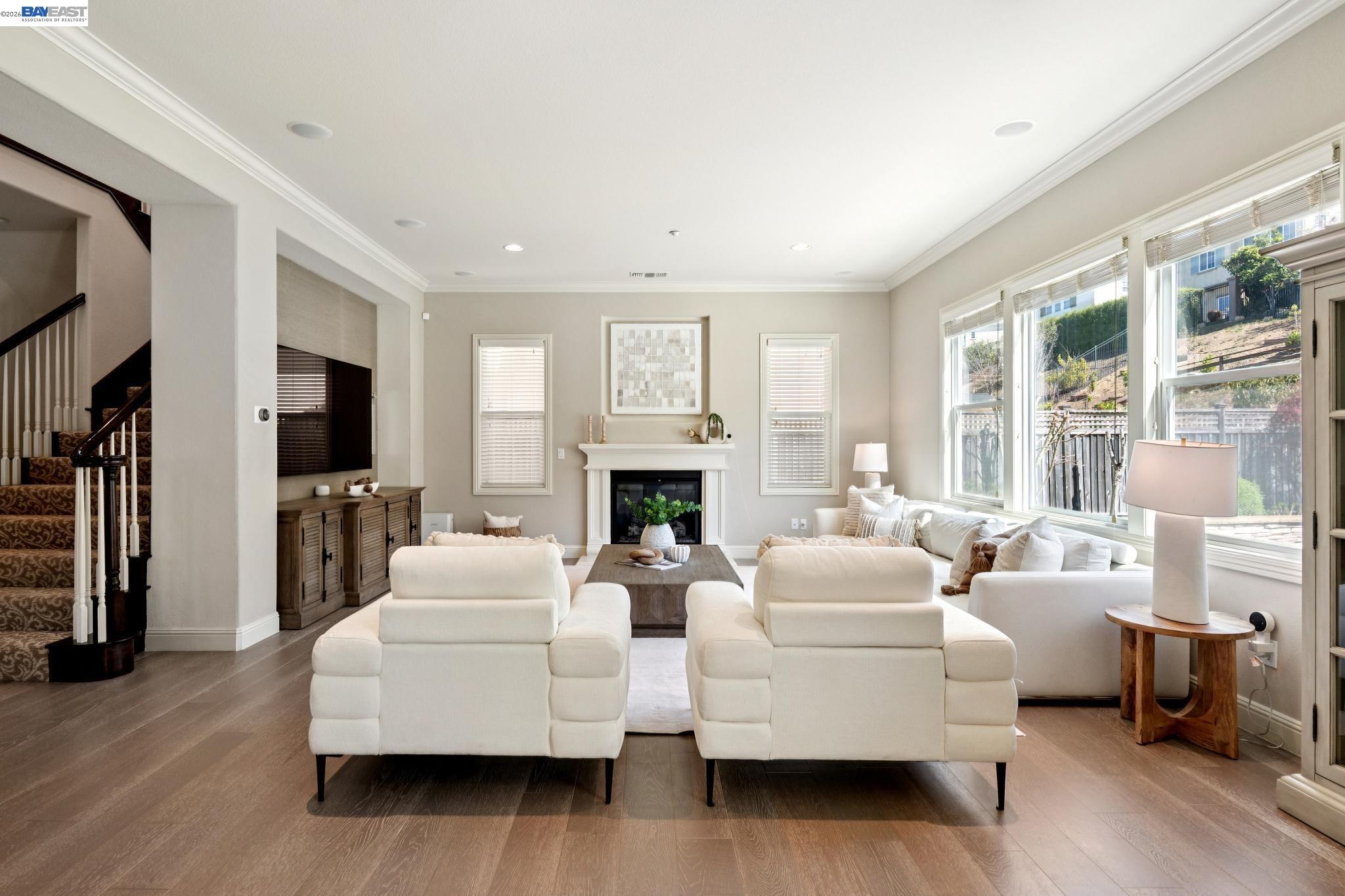 Detail Gallery Image 8 of 57 For 130 Arundel Dr, Hayward,  CA 94542 - 4 Beds | 3/1 Baths