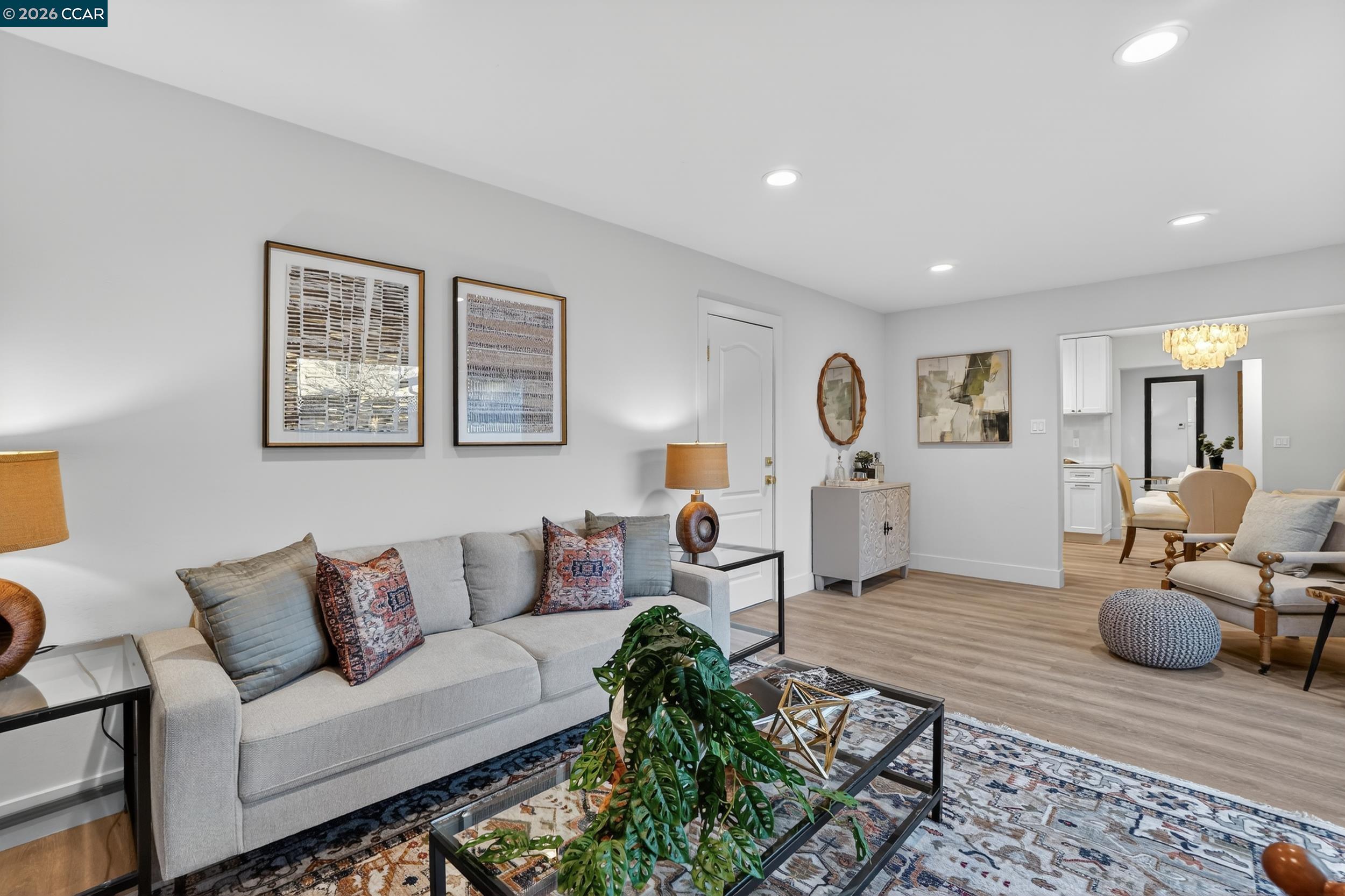 Detail Gallery Image 18 of 42 For 1590 Laverne Way, Concord,  CA 94521 - 3 Beds | 2 Baths