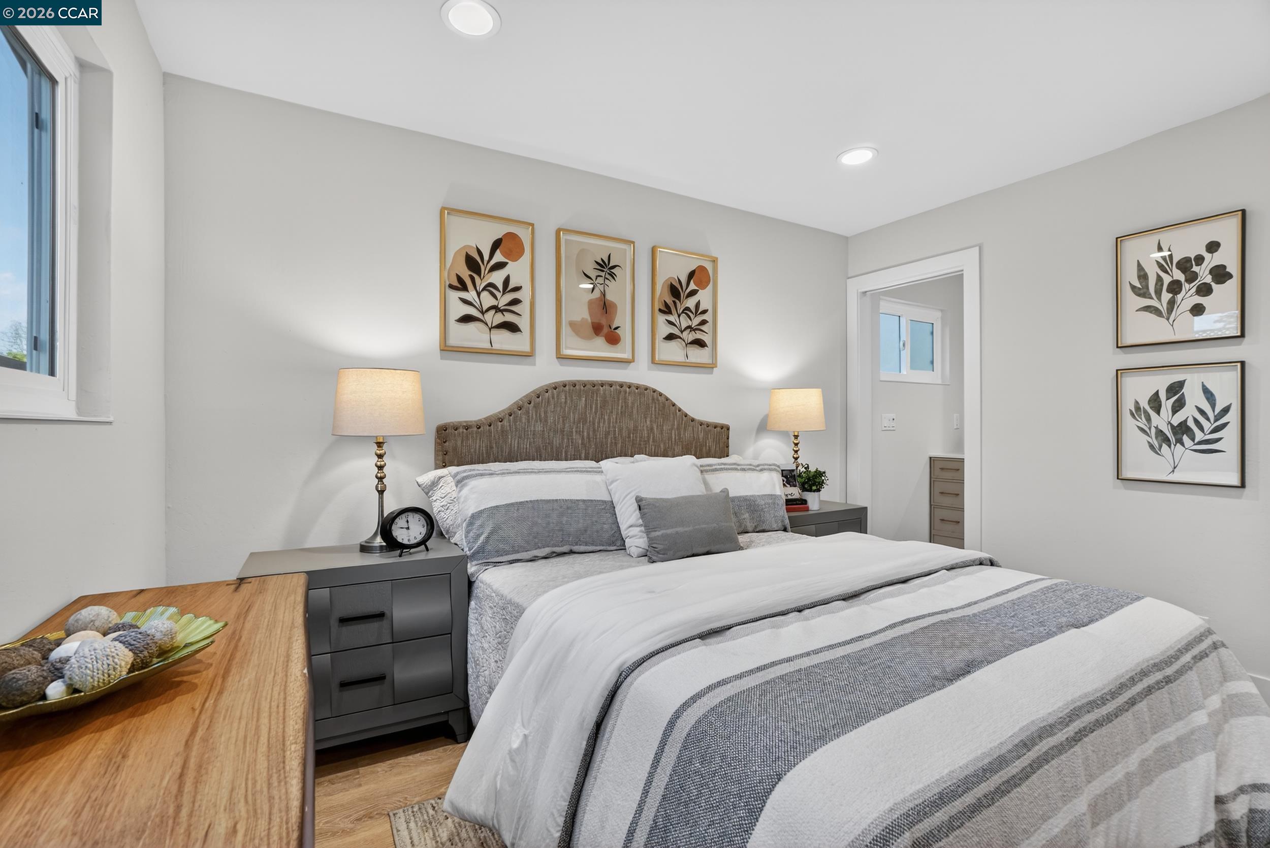 Detail Gallery Image 30 of 42 For 1590 Laverne Way, Concord,  CA 94521 - 3 Beds | 2 Baths