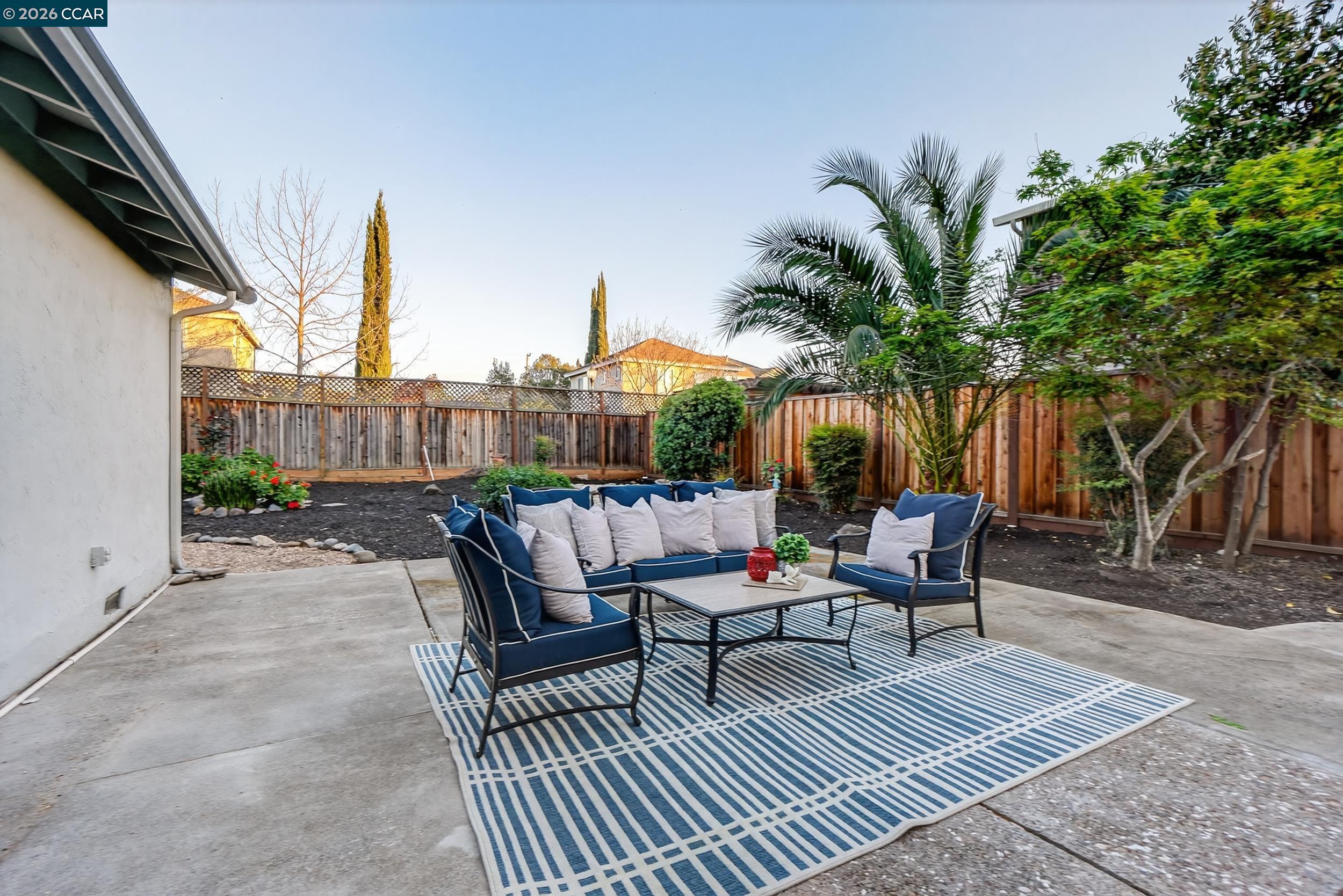 Detail Gallery Image 35 of 42 For 1590 Laverne Way, Concord,  CA 94521 - 3 Beds | 2 Baths