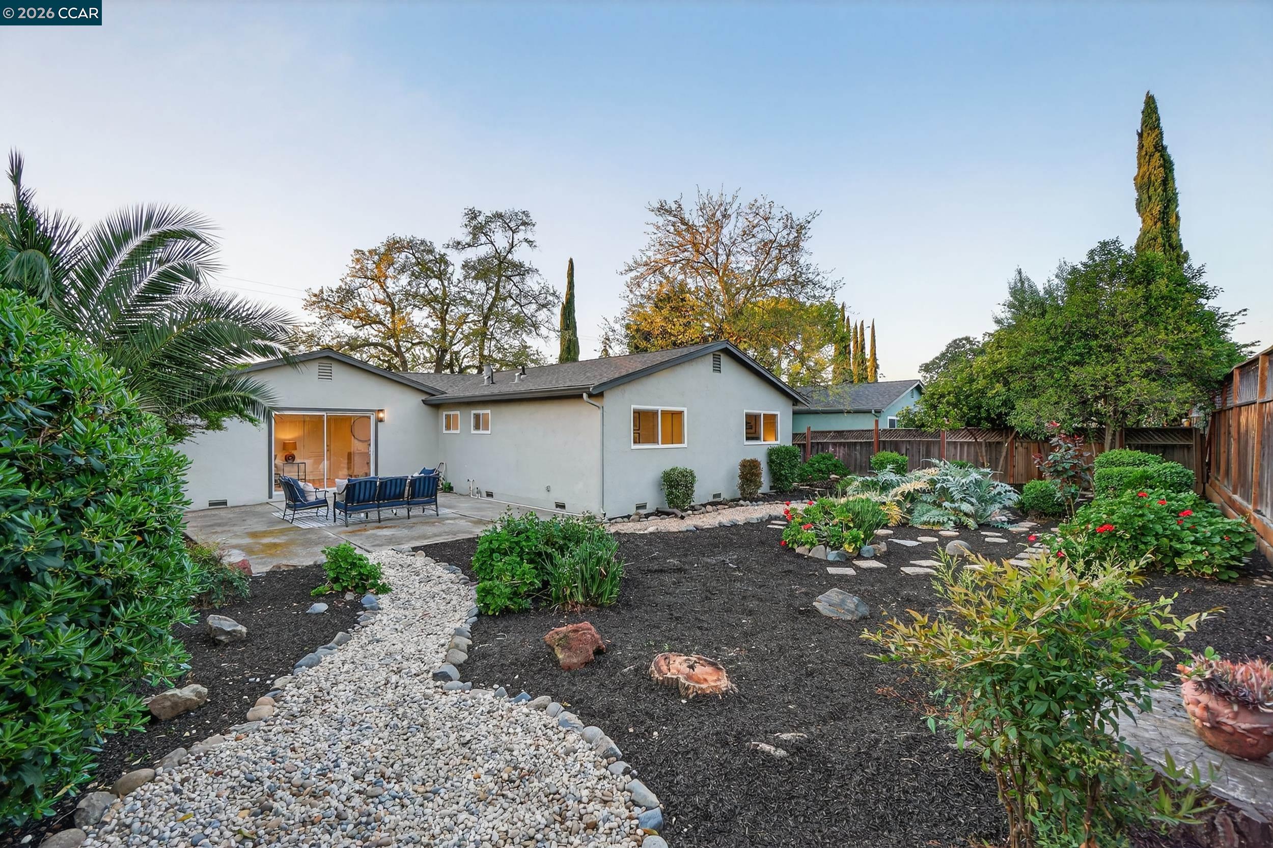 Detail Gallery Image 38 of 42 For 1590 Laverne Way, Concord,  CA 94521 - 3 Beds | 2 Baths