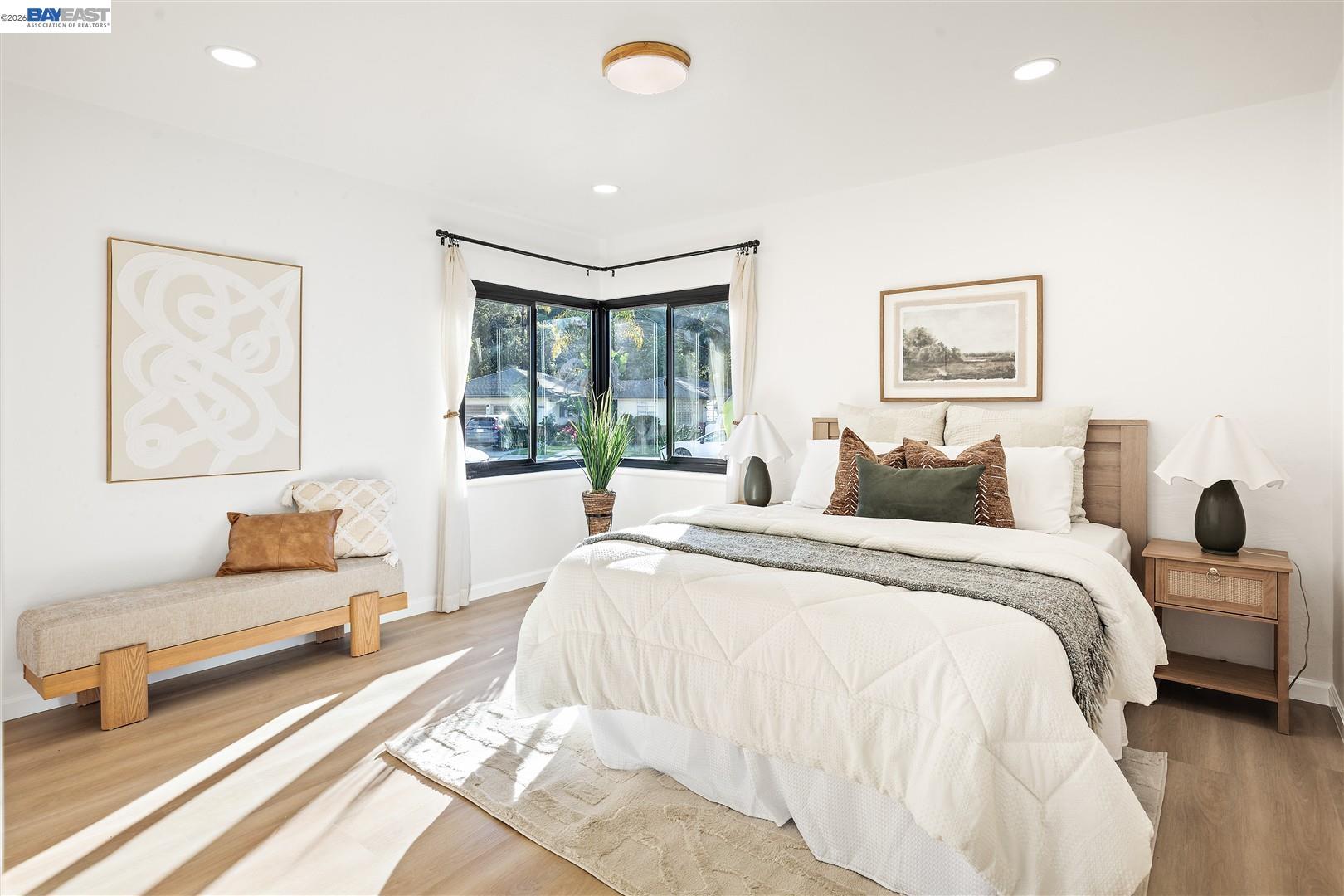 Detail Gallery Image 18 of 47 For 21928 Baywood Ave, Castro Valley,  CA 94546 - 3 Beds | 2/1 Baths