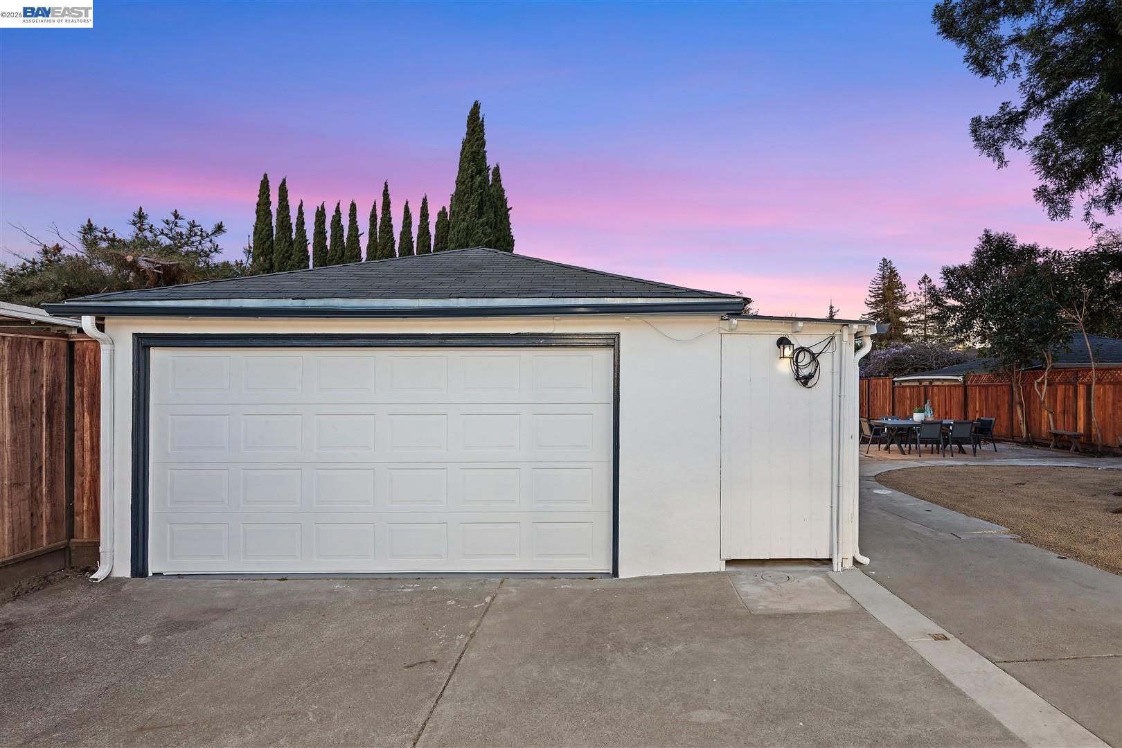 Detail Gallery Image 4 of 47 For 21928 Baywood Ave, Castro Valley,  CA 94546 - 3 Beds | 2/1 Baths