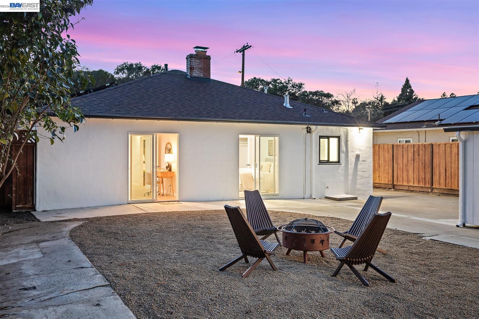 Detail Gallery Image 34 of 47 For 21928 Baywood Ave, Castro Valley,  CA 94546 - 3 Beds | 2/1 Baths