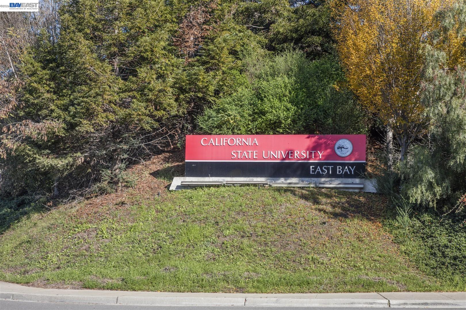 Detail Gallery Image 45 of 47 For 21928 Baywood Ave, Castro Valley,  CA 94546 - 3 Beds | 2/1 Baths