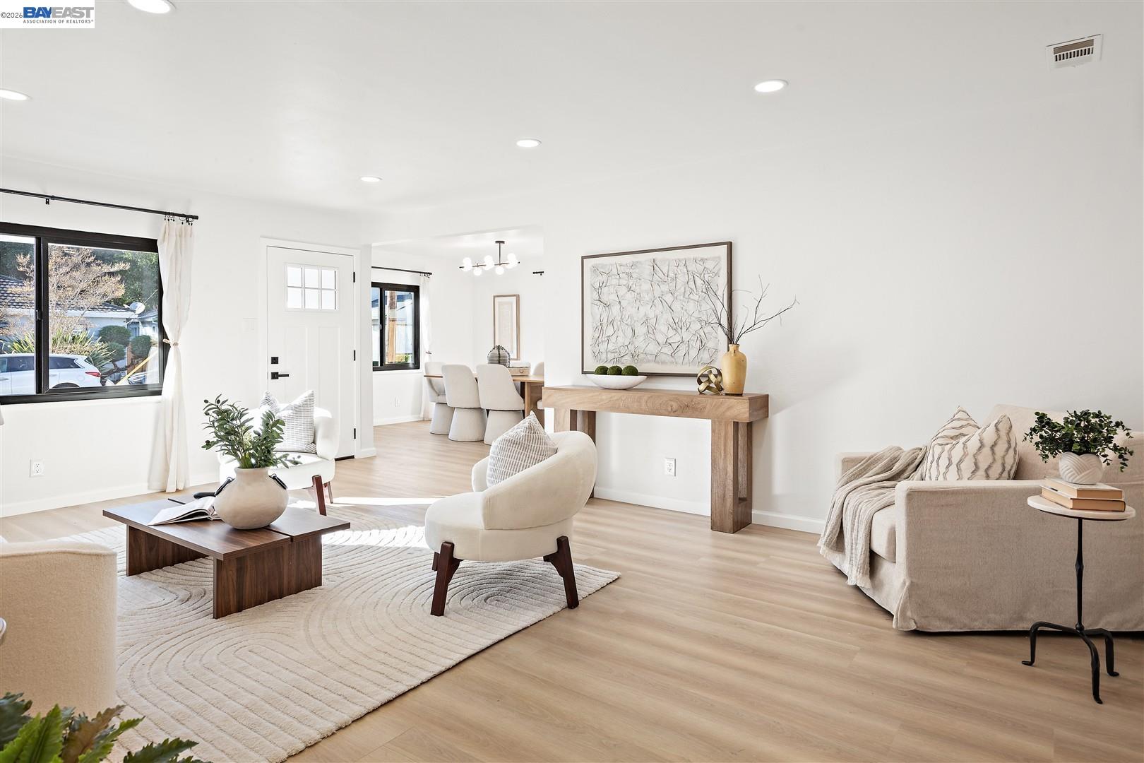 Detail Gallery Image 8 of 47 For 21928 Baywood Ave, Castro Valley,  CA 94546 - 3 Beds | 2/1 Baths