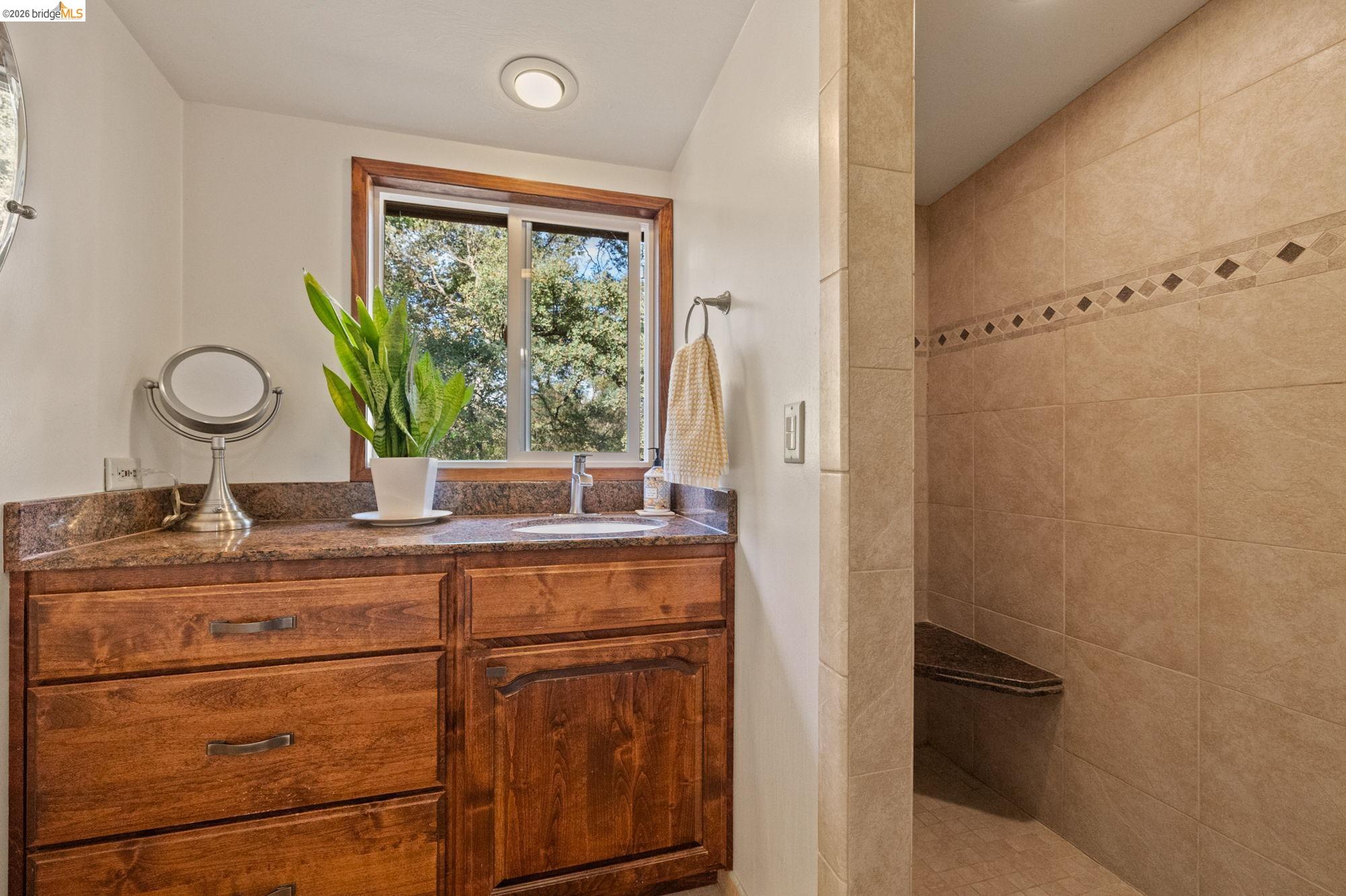 Detail Gallery Image 23 of 53 For 10566 Thistledown, Jamestown,  CA 95327-9532 - 5 Beds | 2 Baths