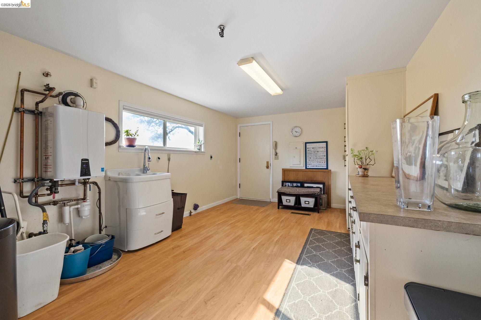 Detail Gallery Image 33 of 53 For 10566 Thistledown, Jamestown,  CA 95327-9532 - 5 Beds | 2 Baths