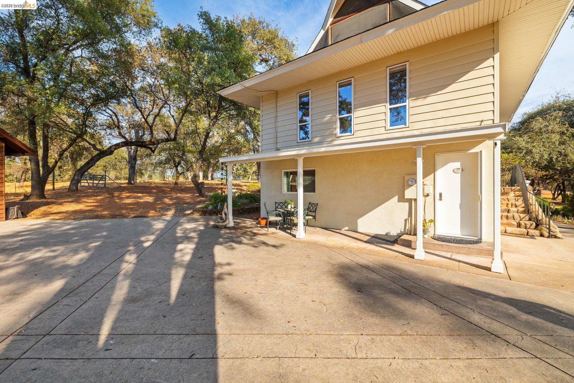 Detail Gallery Image 39 of 53 For 10566 Thistledown, Jamestown,  CA 95327-9532 - 5 Beds | 2 Baths