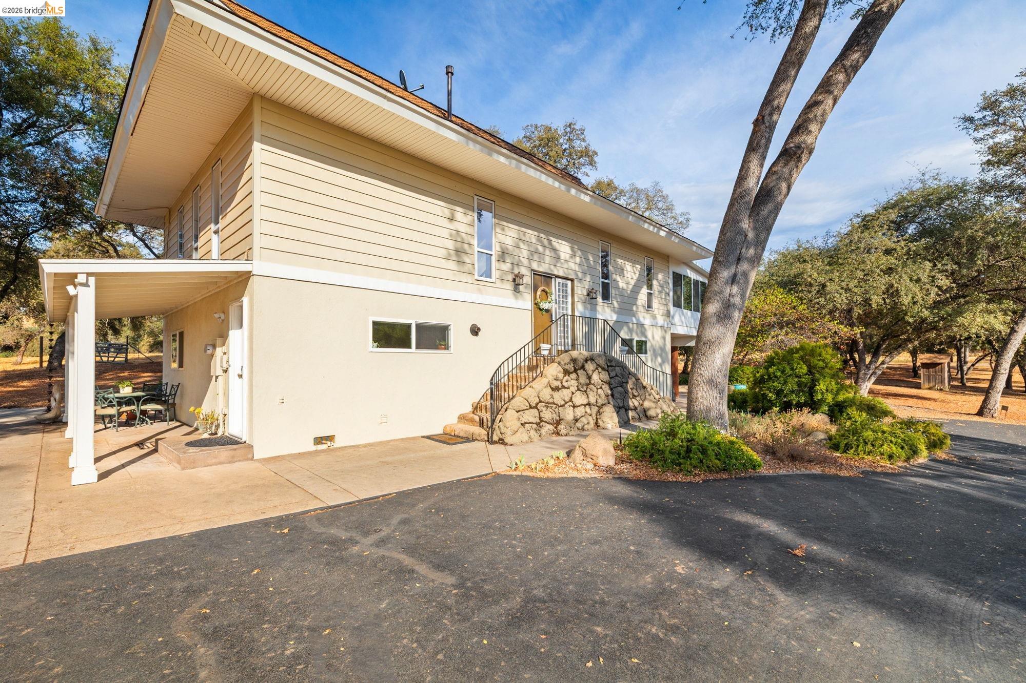 Detail Gallery Image 40 of 53 For 10566 Thistledown, Jamestown,  CA 95327-9532 - 5 Beds | 2 Baths