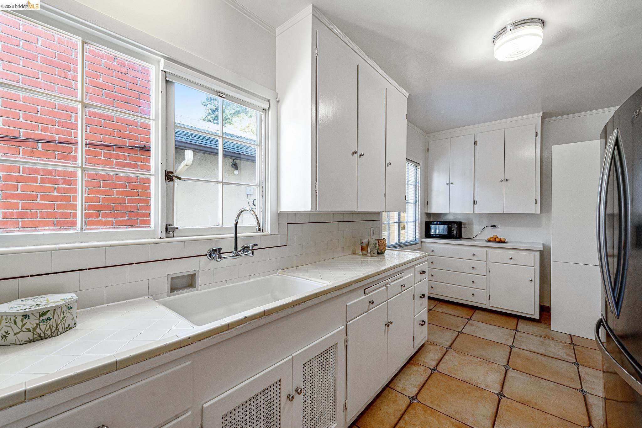 Detail Gallery Image 33 of 50 For 1739 Spruce Street, Berkeley,  CA 94709-1717 - – Beds | – Baths