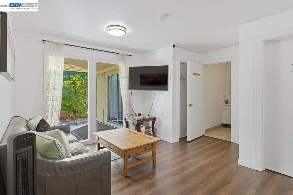 Detail Gallery Image 14 of 38 For 179 Los Ranchitos Rd, San Rafael,  CA 94903 - – Beds | – Baths