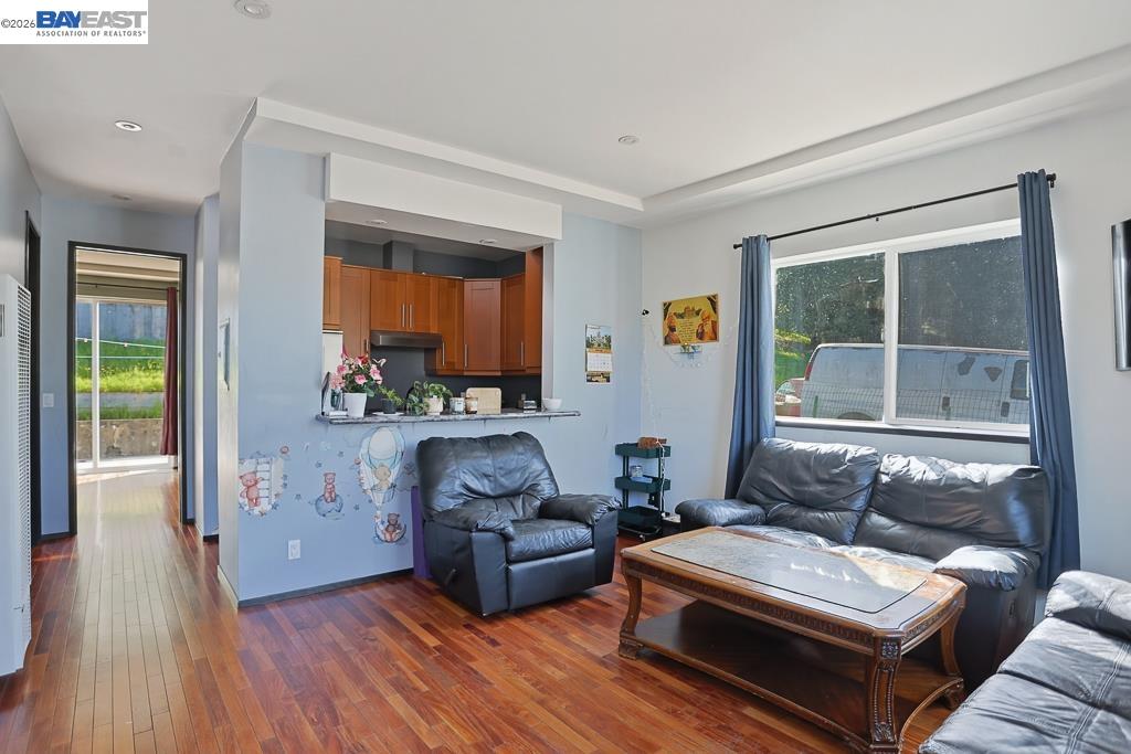 Detail Gallery Image 18 of 38 For 179 Los Ranchitos Rd, San Rafael,  CA 94903 - – Beds | – Baths