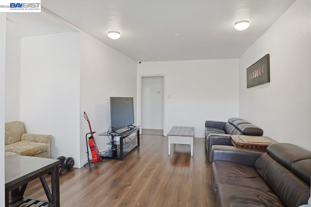 Detail Gallery Image 8 of 38 For 179 Los Ranchitos Rd, San Rafael,  CA 94903 - – Beds | – Baths