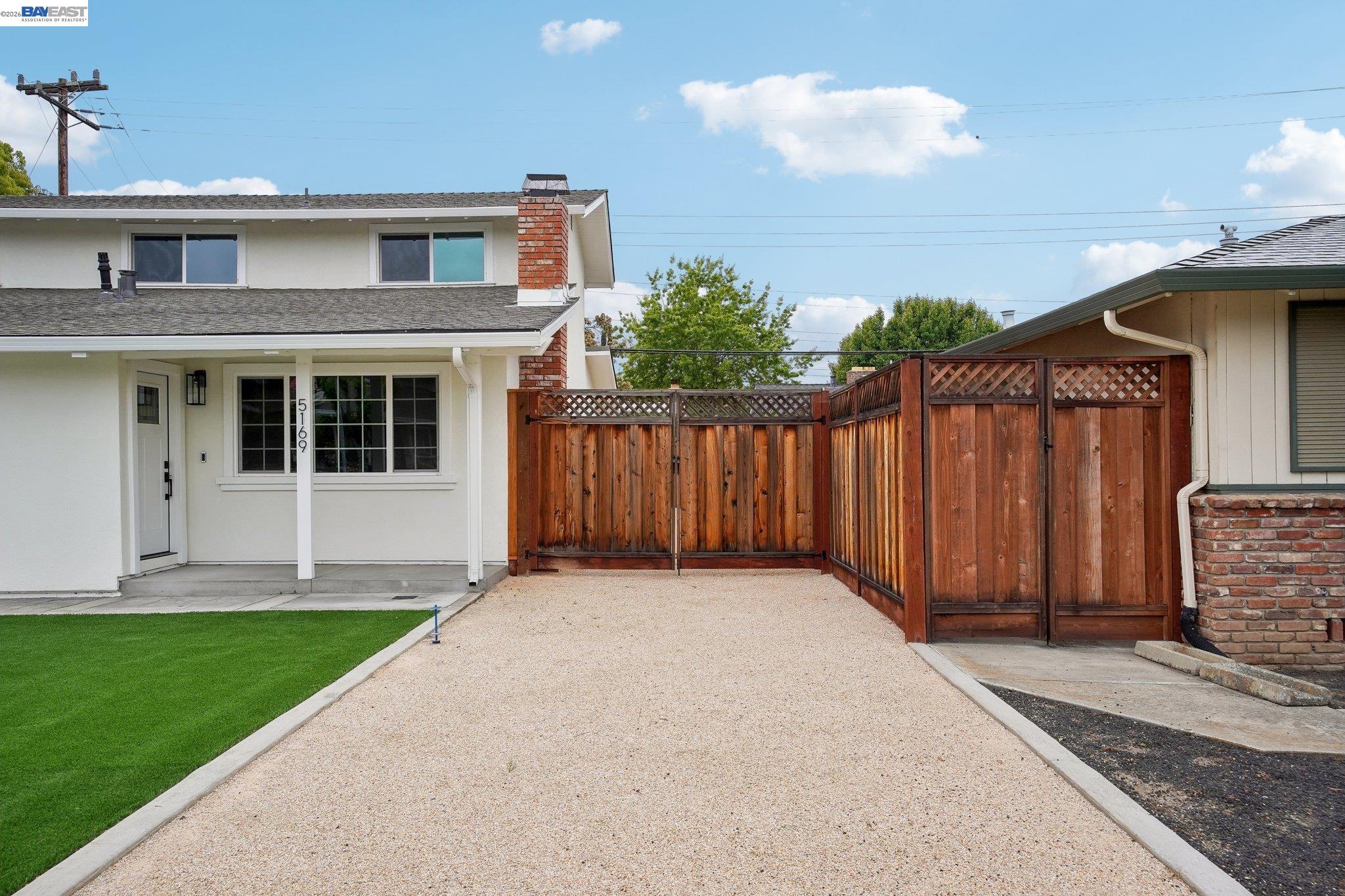 Detail Gallery Image 4 of 43 For 5169 Lillian Ct, Livermore,  CA 94550 - 4 Beds | 2 Baths